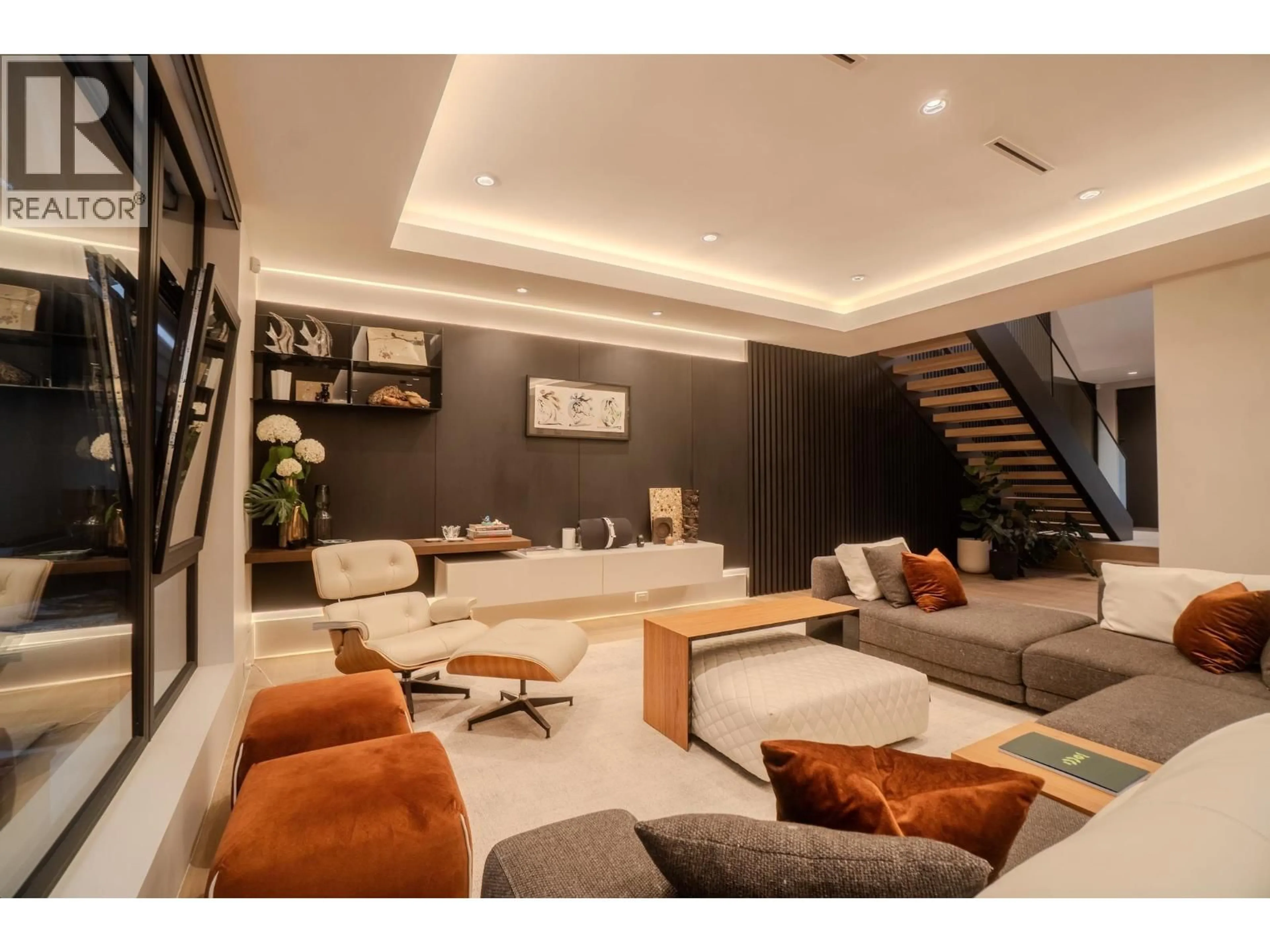 Living room with furniture, unknown for 6320 YEATS CRESCENT, Richmond British Columbia V7E4C9