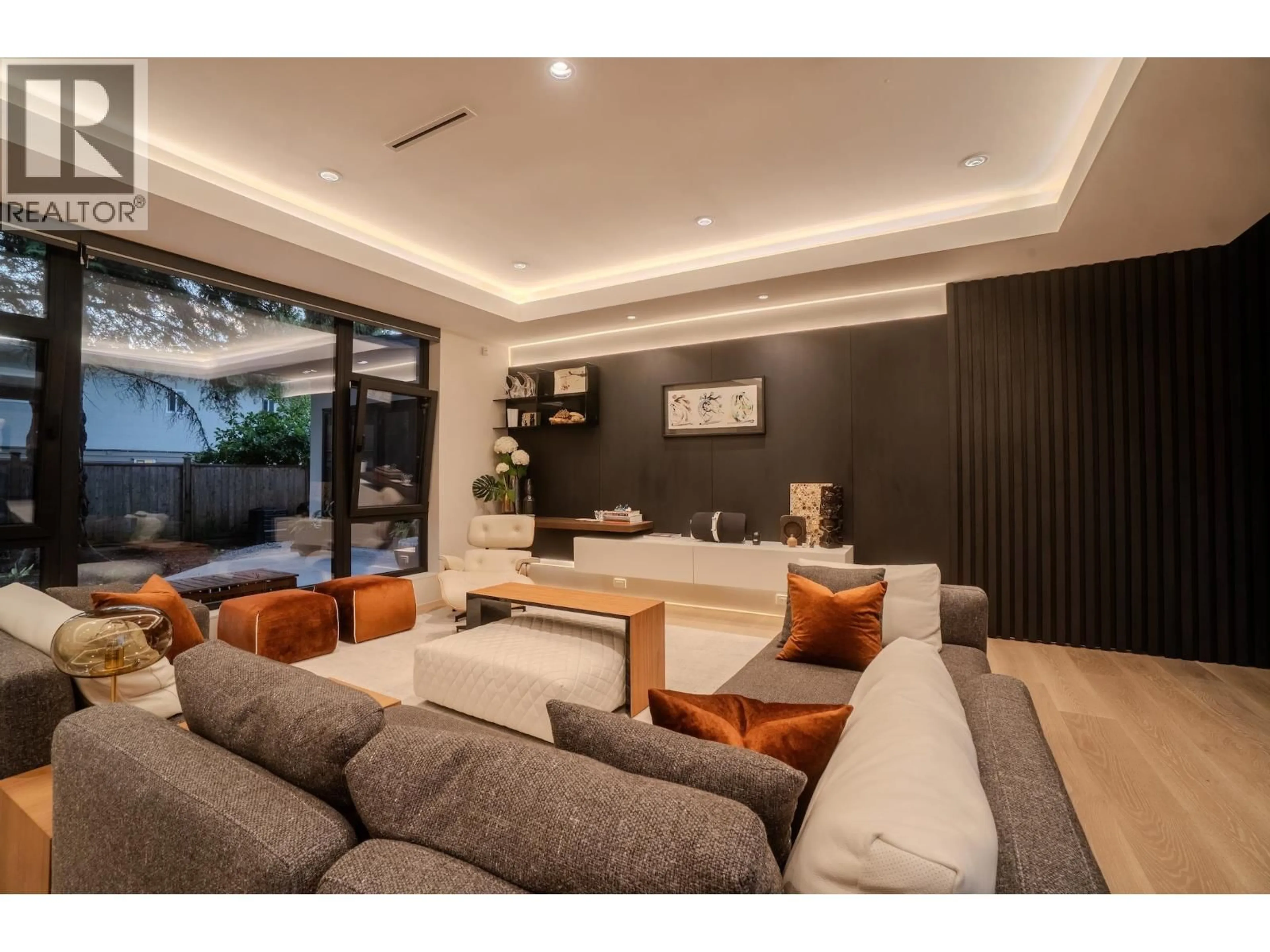 Living room with furniture, unknown for 6320 YEATS CRESCENT, Richmond British Columbia V7E4C9