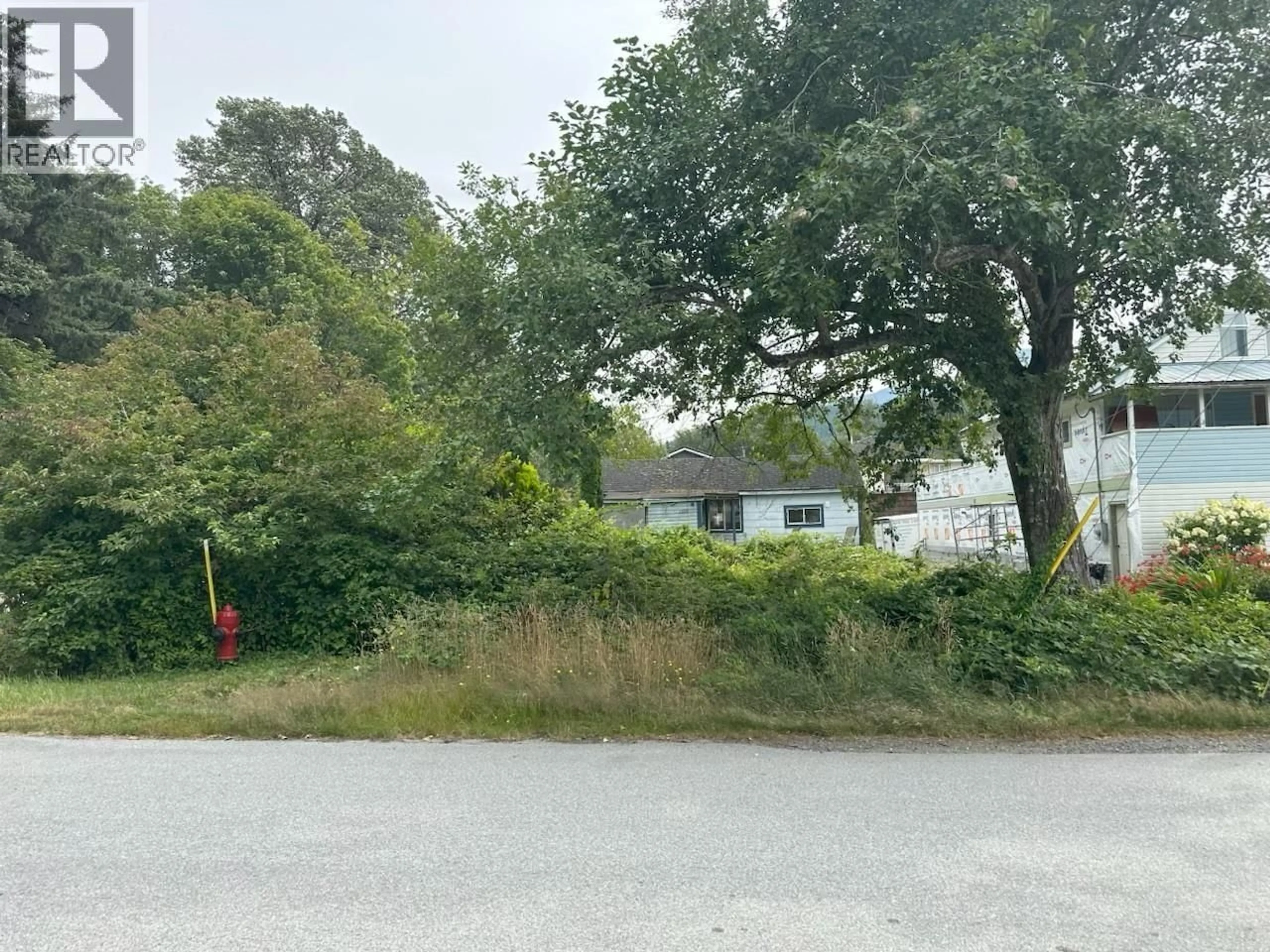 A pic from outside/outdoor area/front of a property/back of a property/a pic from drone, street for 38896 NEWPORT ROAD, Squamish British Columbia V8B0C9