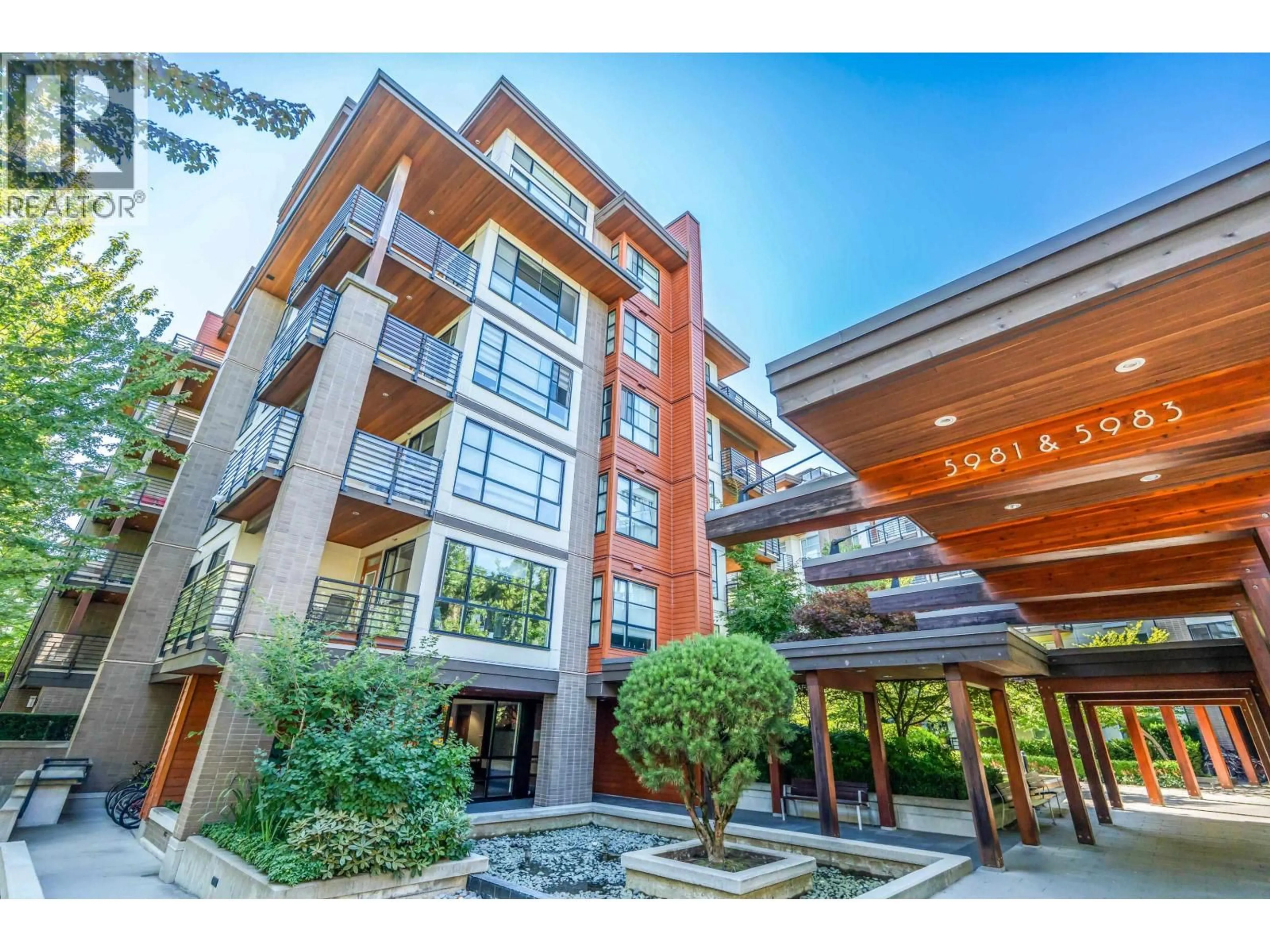 Indoor foyer for 213 - 5983 GRAY AVENUE, Vancouver British Columbia V6S0G8