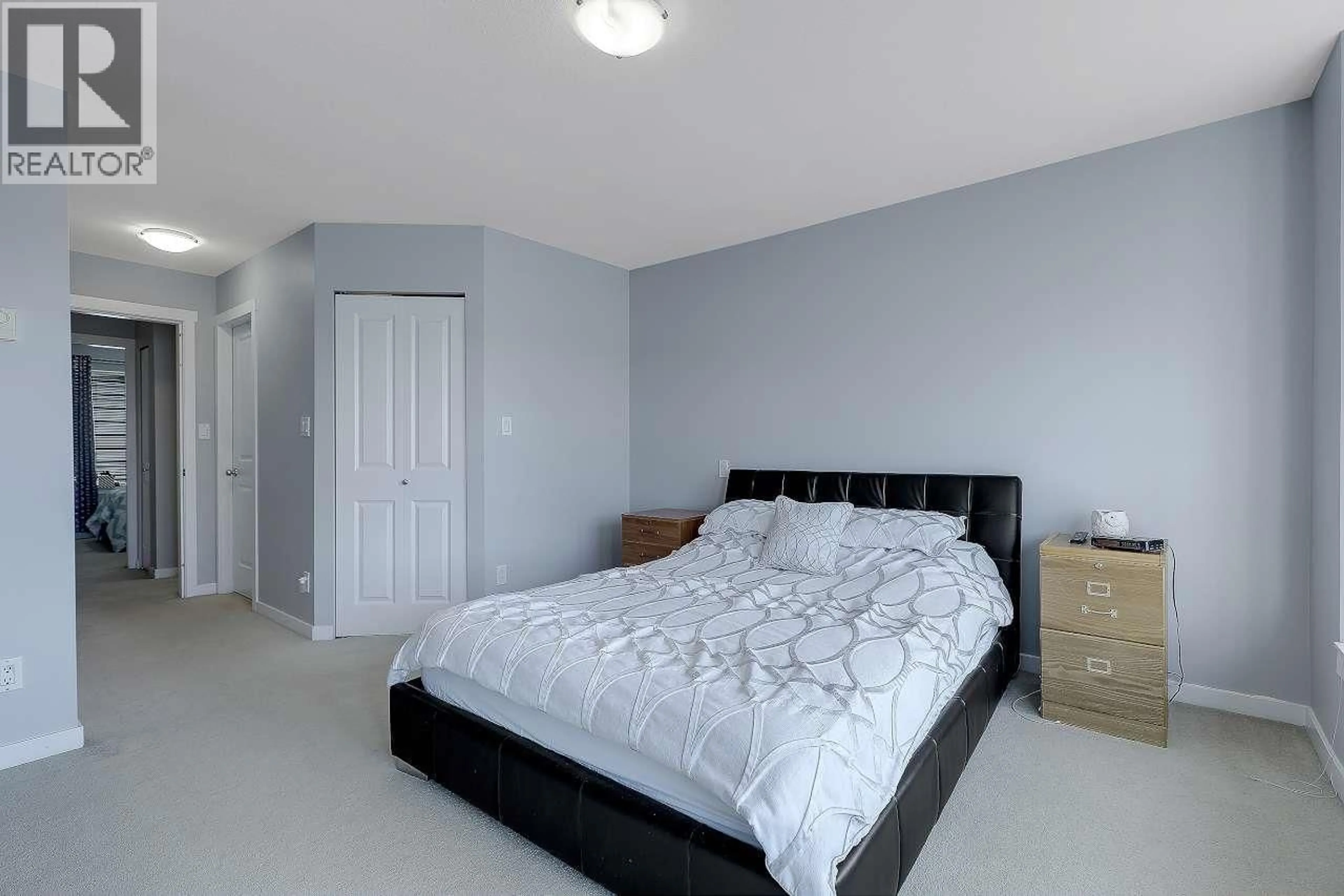 Bedroom with bed, unknown for 40 - 7370 STRIDE AVENUE, Burnaby British Columbia V3N1V2