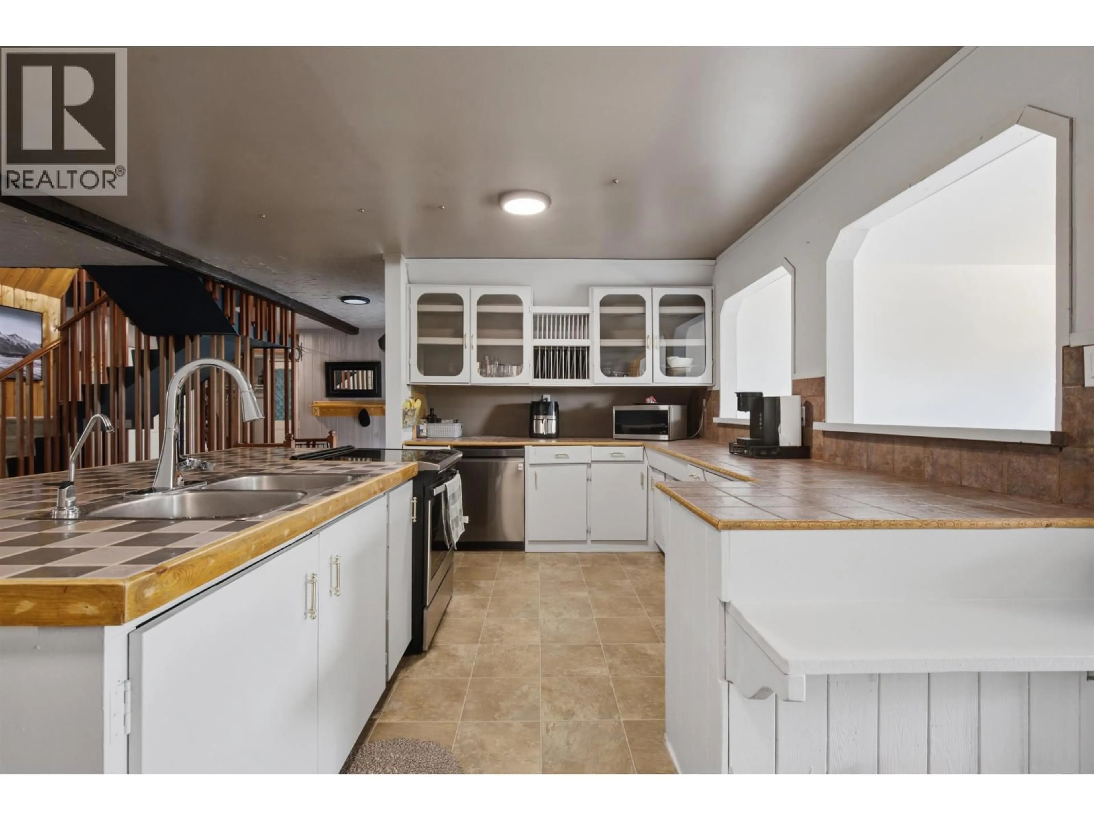 Unknown for 1925 COMMODORE CRESCENT, Williams Lake British Columbia V2G5C9