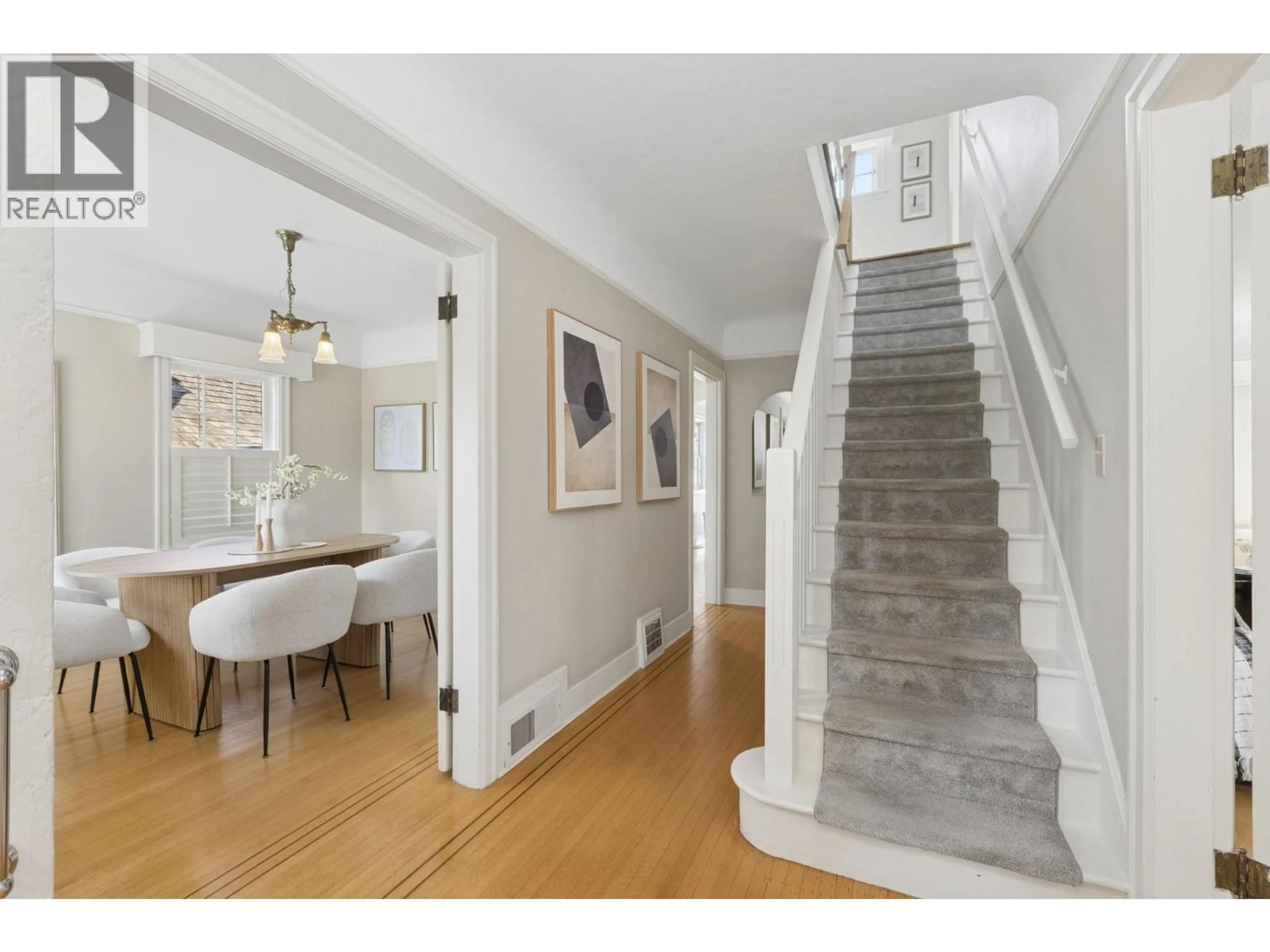 Indoor entryway for 3933 KING EDWARD AVENUE, Vancouver British Columbia V6S1N2