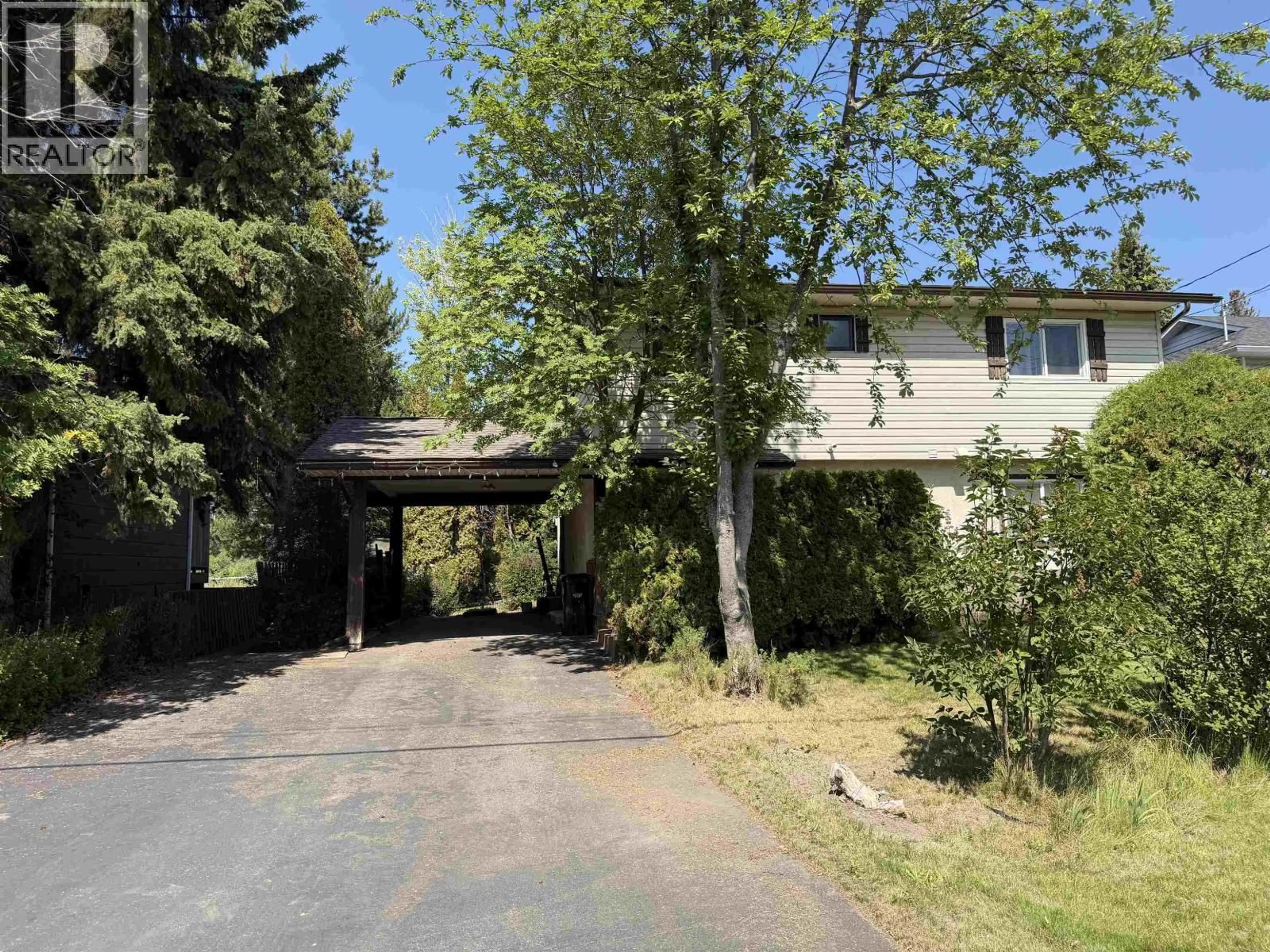A pic from outside/outdoor area/front of a property/back of a property/a pic from drone, street for 2895 RIVERVIEW DRIVE, Vanderhoof British Columbia V0J3A0