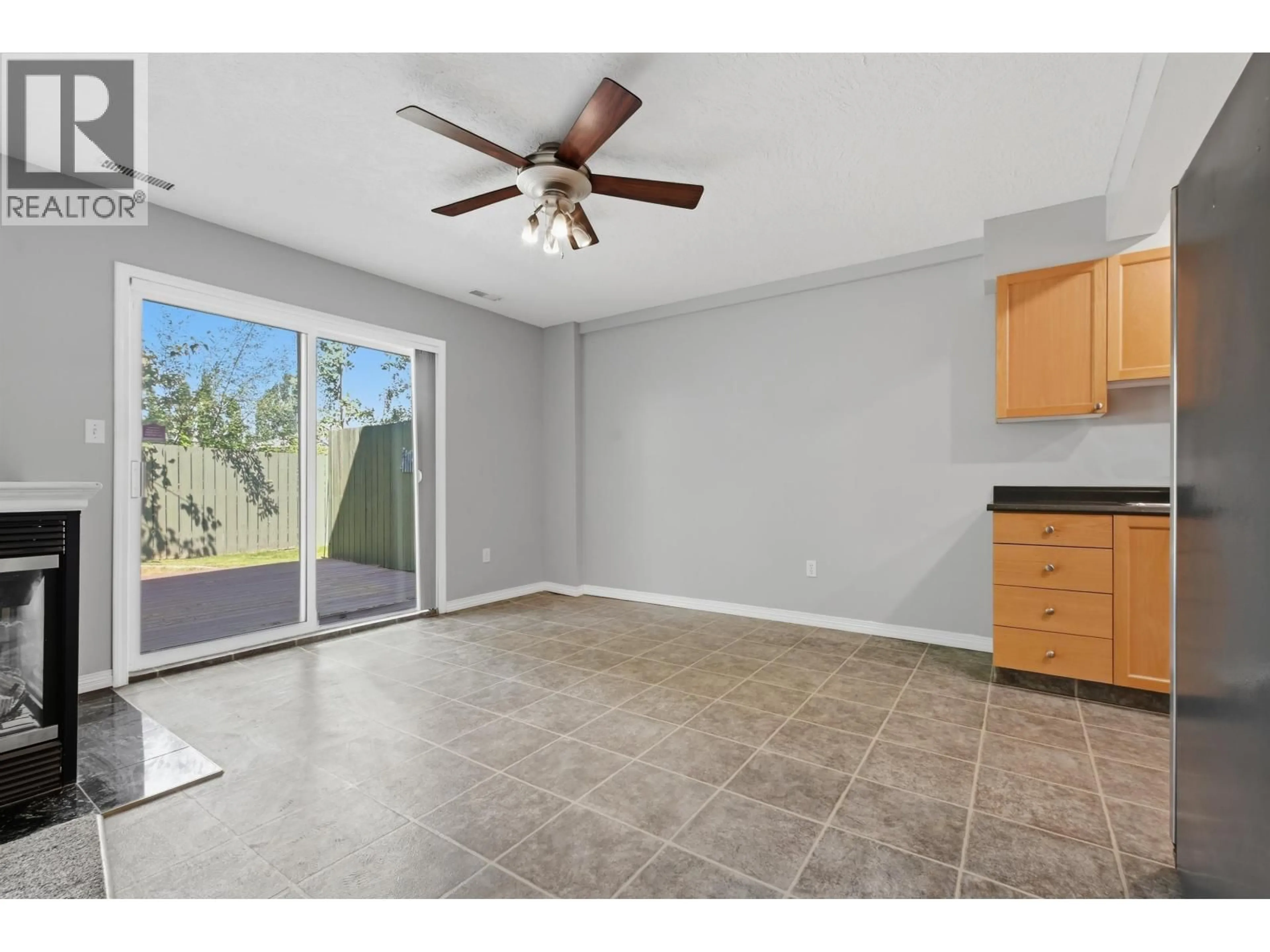 A pic of a room for 210 - 3307 WESTWOOD DRIVE, Prince George British Columbia V2N1S4
