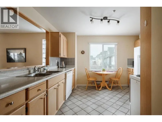 205 - 4988 47A AVENUE, Delta 2