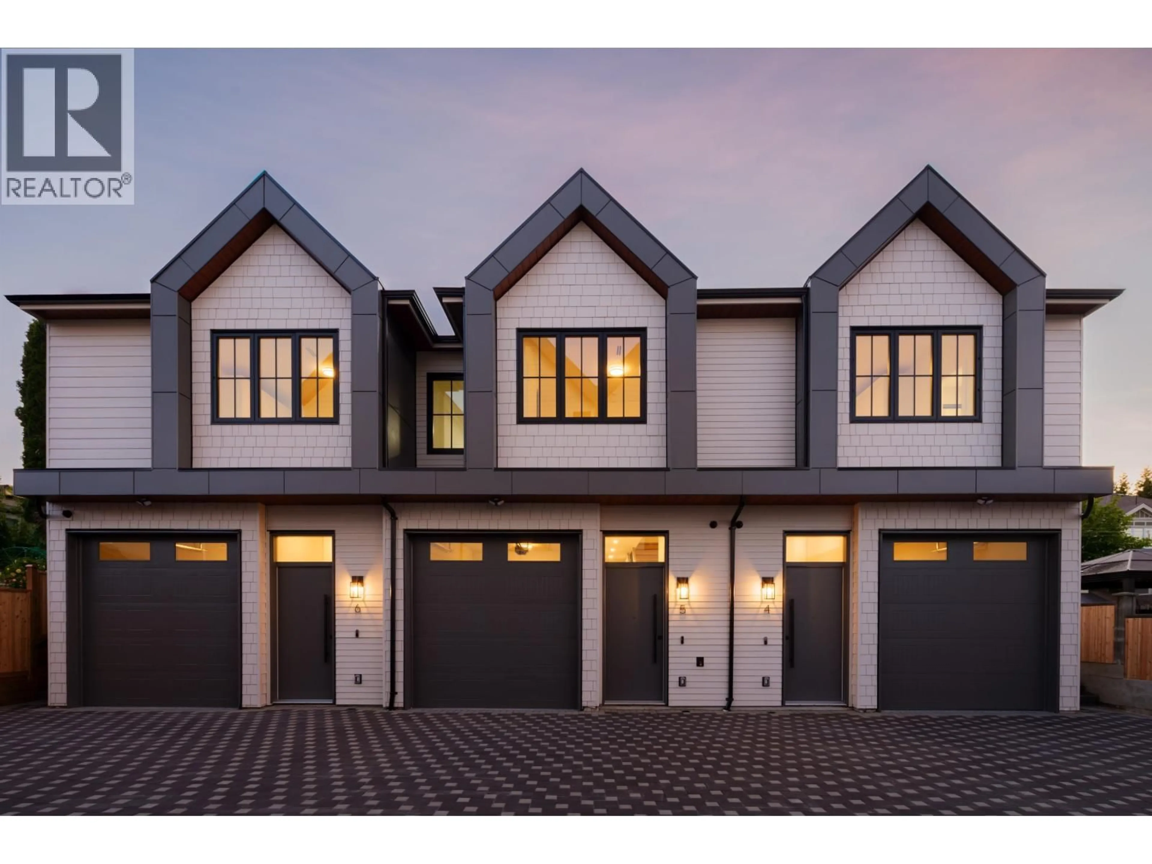 Unknown for 5 - 6525 DUFFERIN AVENUE, Burnaby British Columbia V5H3T2