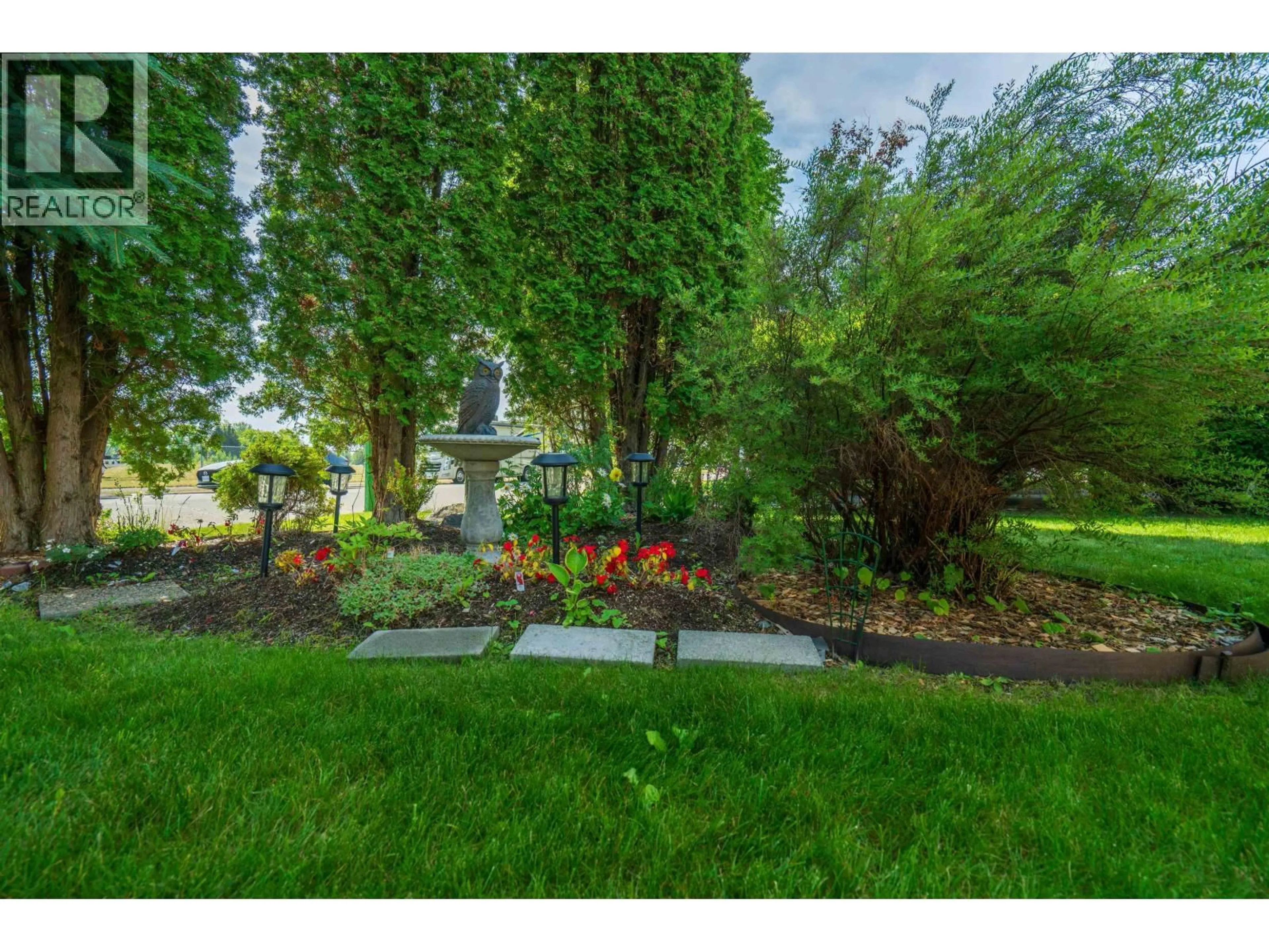 A pic from outside/outdoor area/front of a property/back of a property/a pic from drone, street for 173 VOYAGEUR DRIVE, Prince George British Columbia V2M4P1