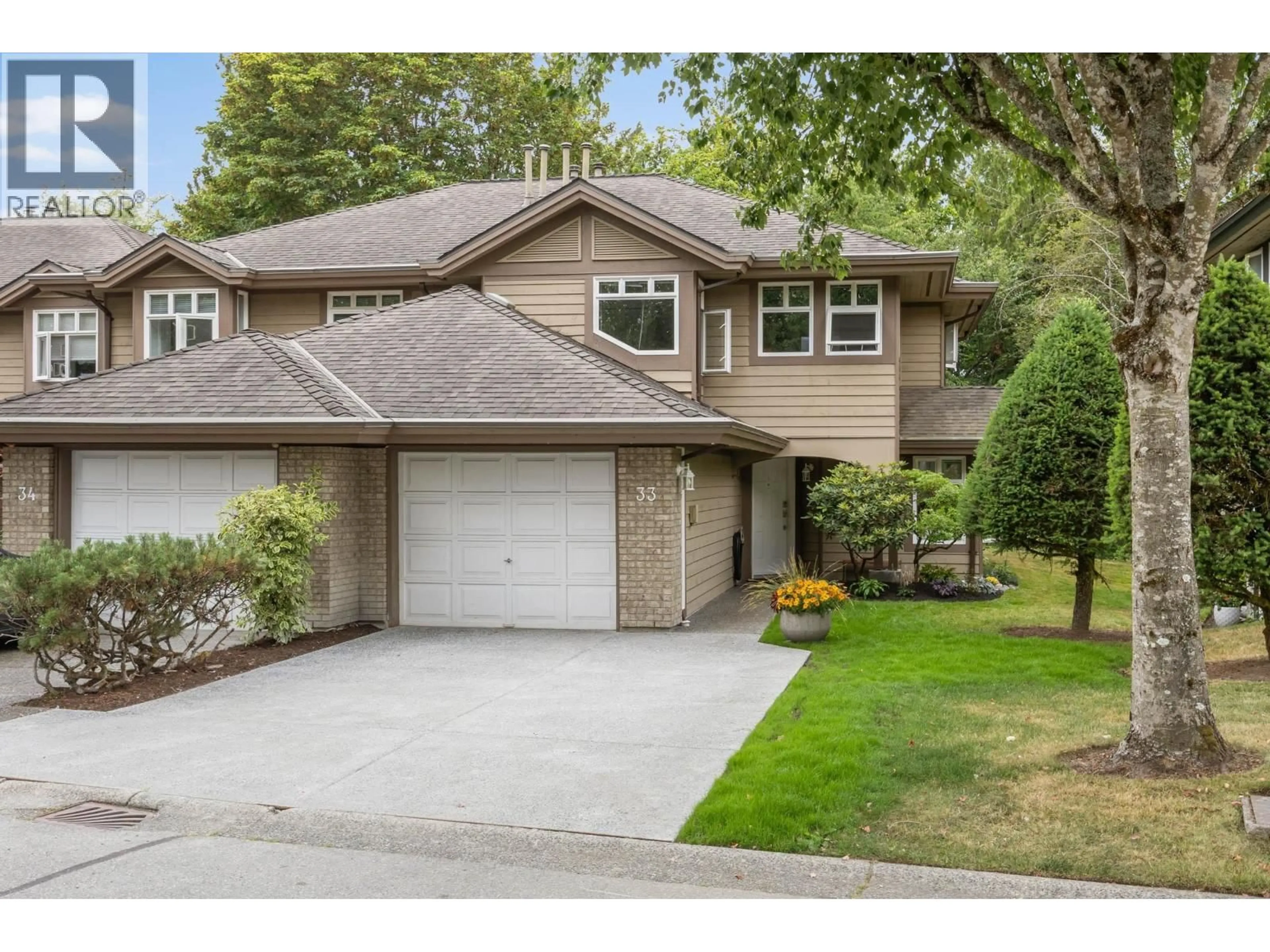 Home with vinyl exterior material, street for 33 - 11737 236 STREET, Maple Ridge British Columbia V4R2E5