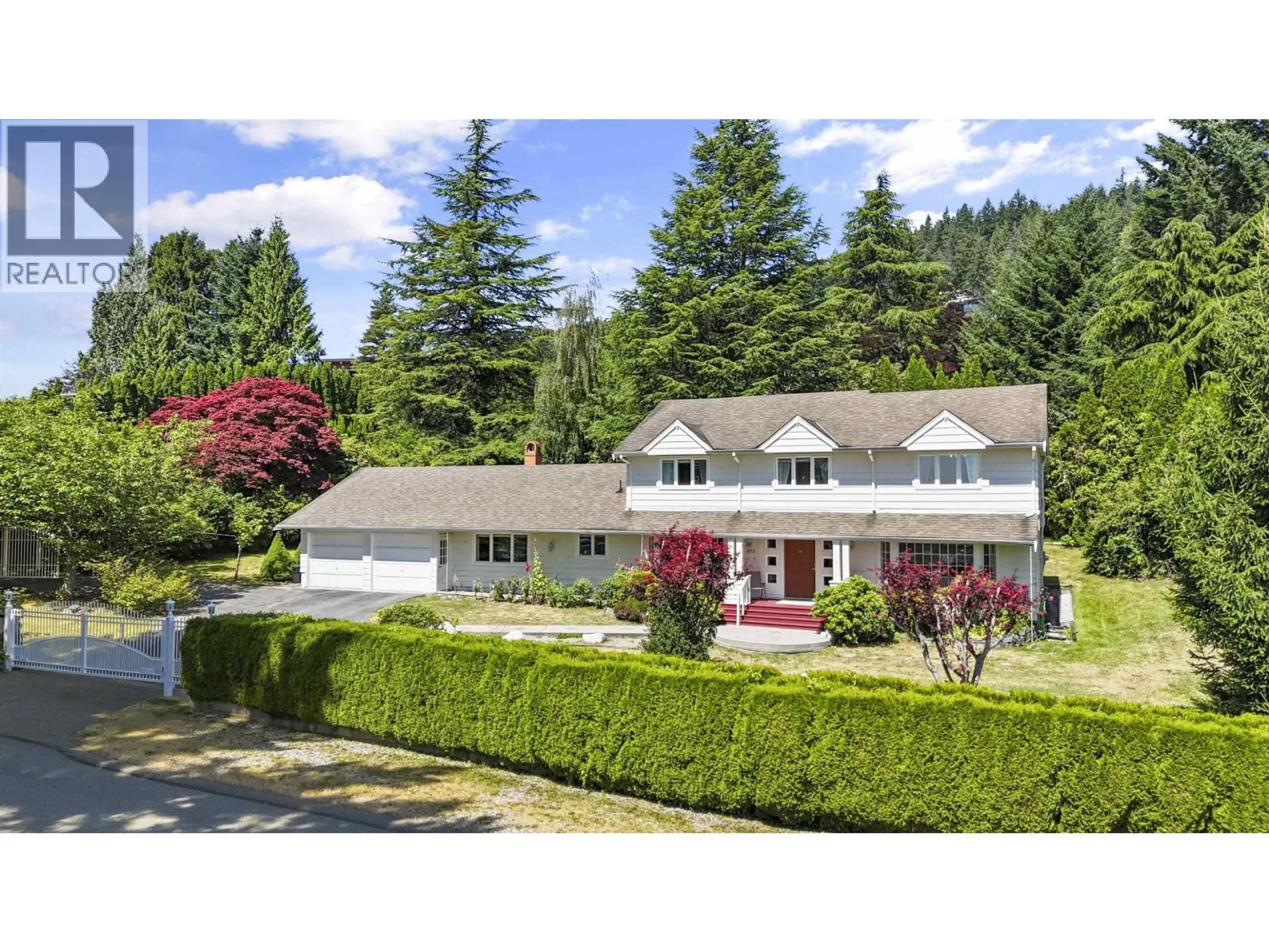 A pic from outside/outdoor area/front of a property/back of a property/a pic from drone, street for 875 GREENWOOD ROAD, West Vancouver British Columbia V7S1X8
