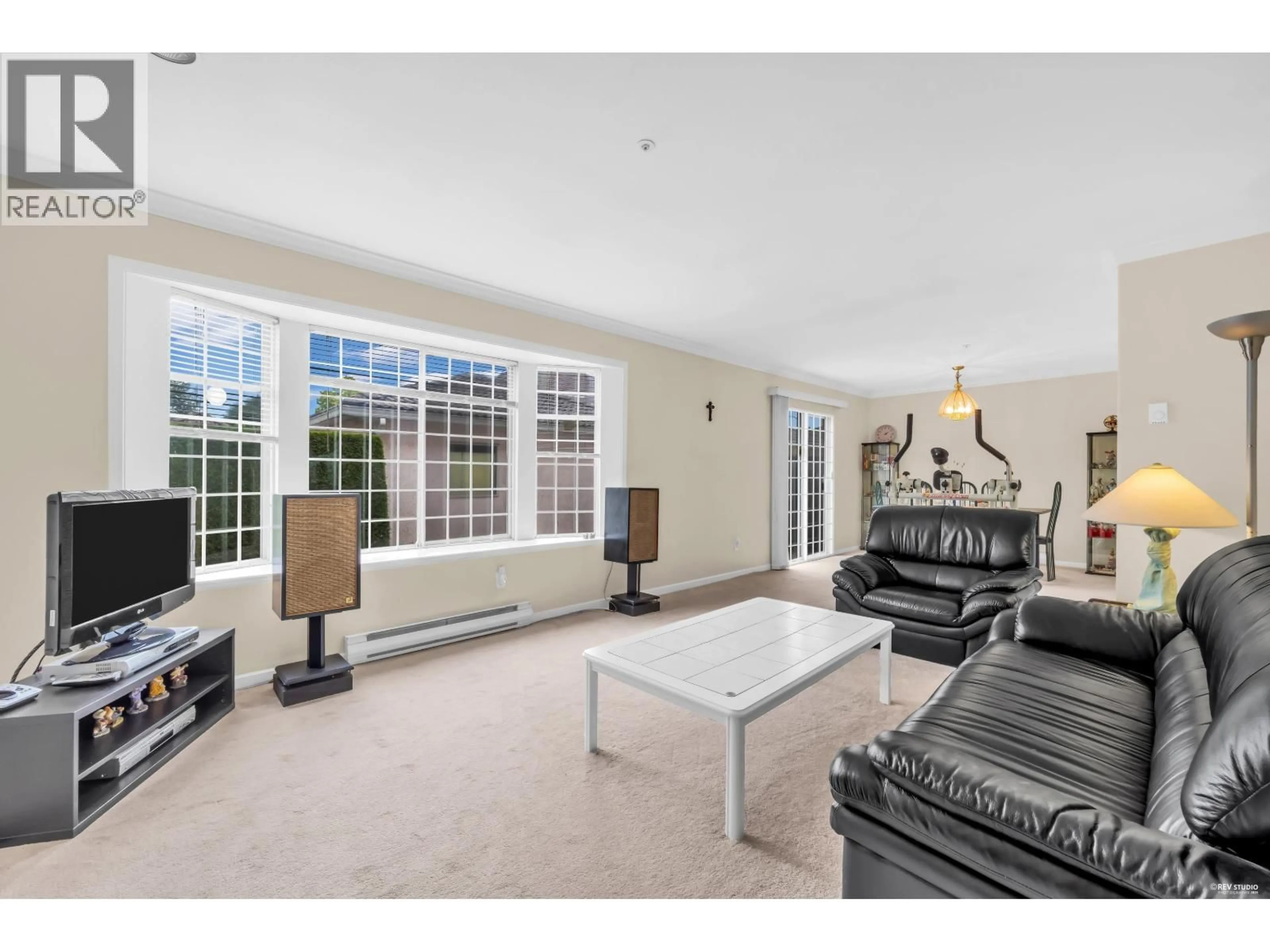 Living room with furniture, unknown for 1268 NANAIMO STREET, Vancouver British Columbia V5L5C5