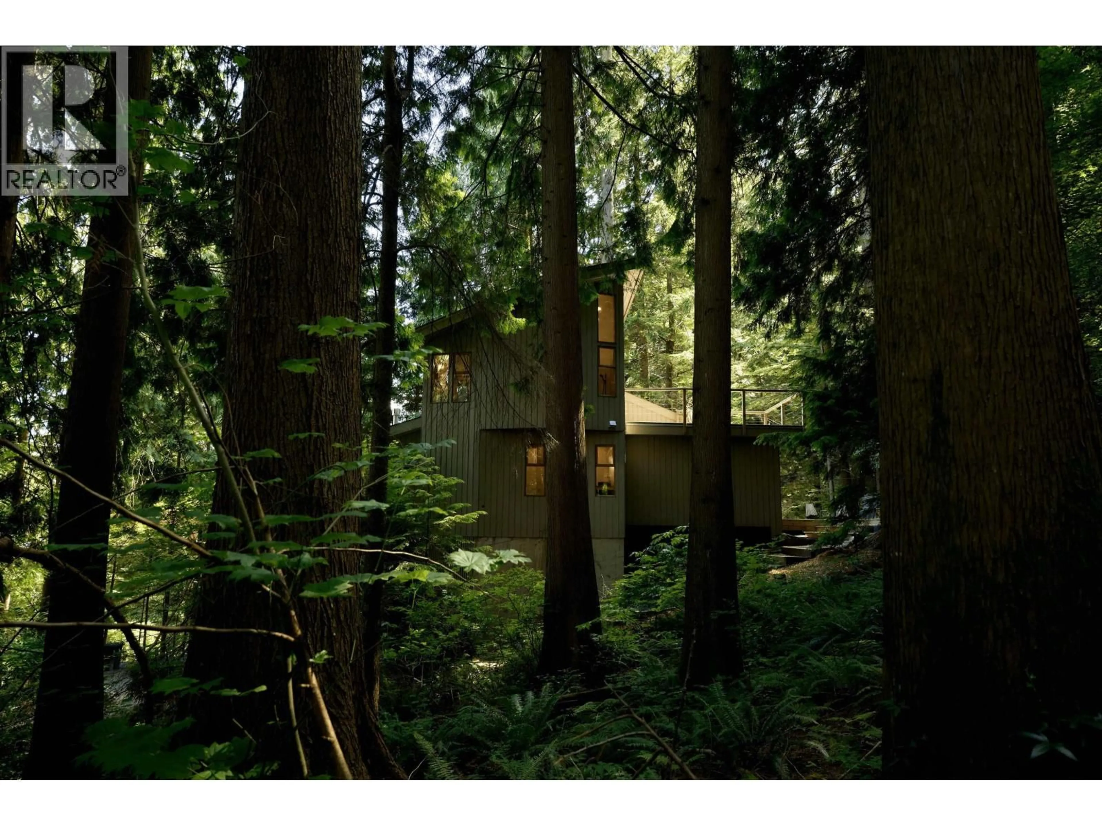 Shed for 4759 MOUNTAIN HIGHWAY, North Vancouver British Columbia V7K2K7