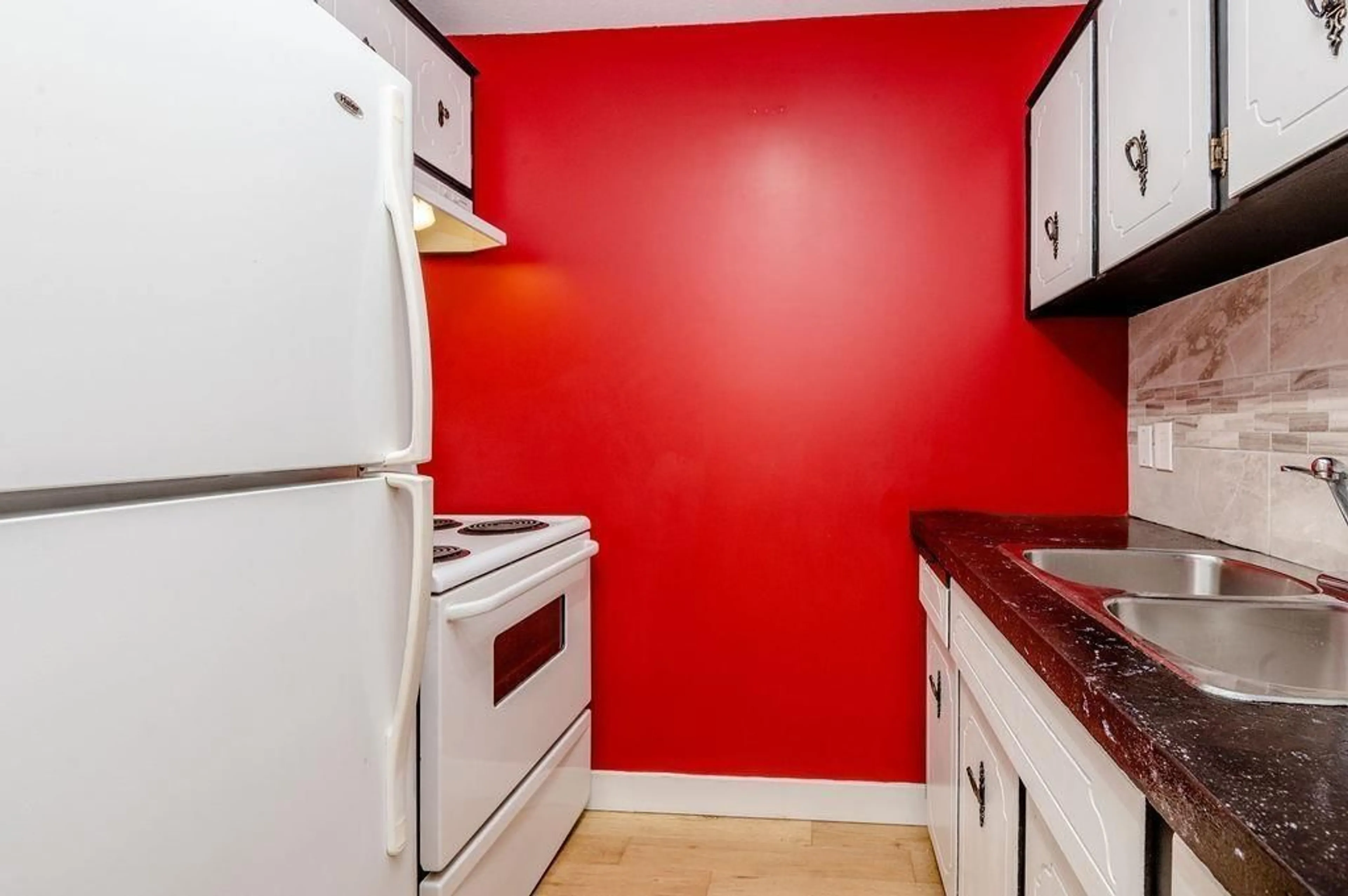 Standard kitchen, unknown for 217 - 1735 AGASSIZ-ROSEDALE NO 9 HIGHWAY, Agassiz British Columbia V0M1A2