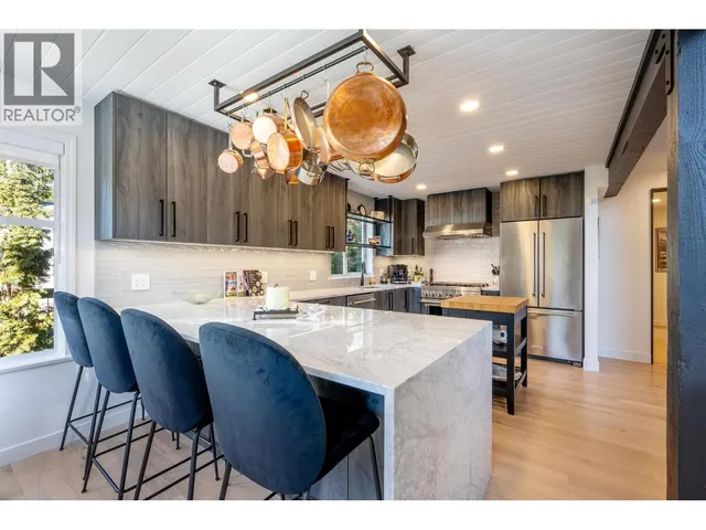 2219 ASPEN DRIVE, Whistler 5