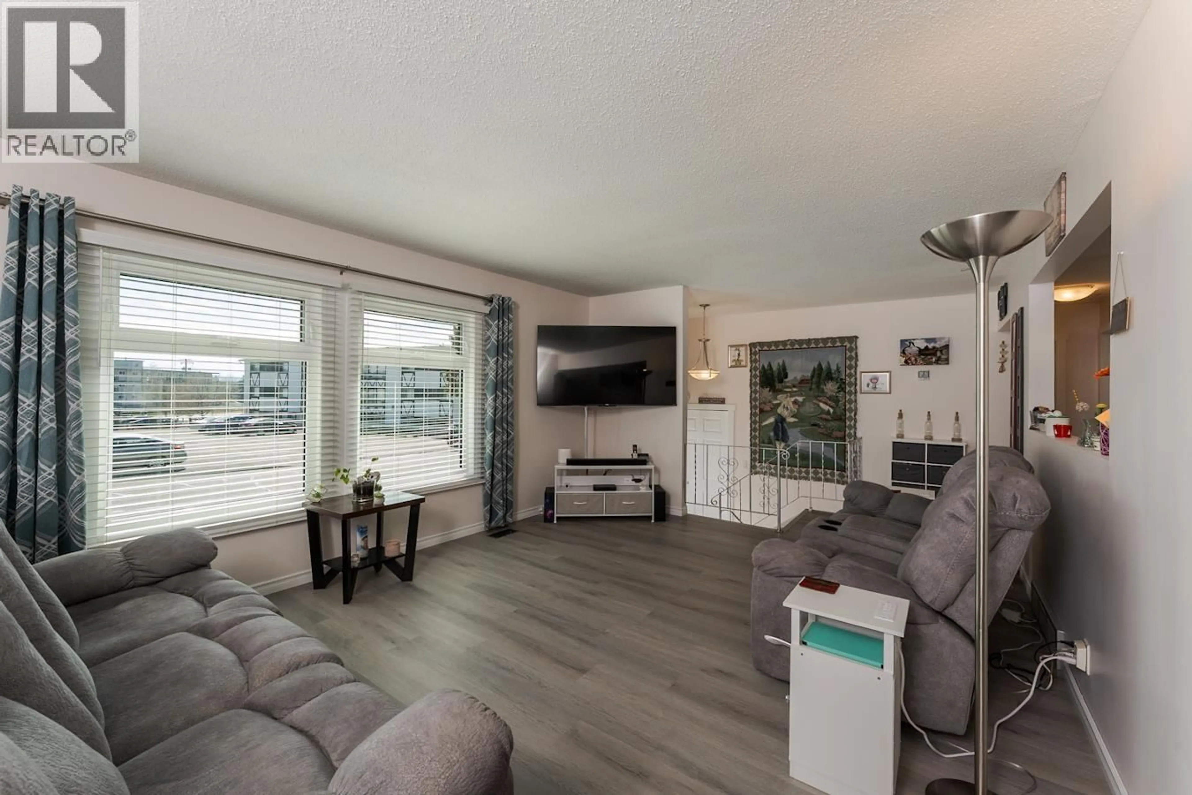 Living room with furniture, unknown for 901 VEDDER CRESCENT, Prince George British Columbia V2M3T1