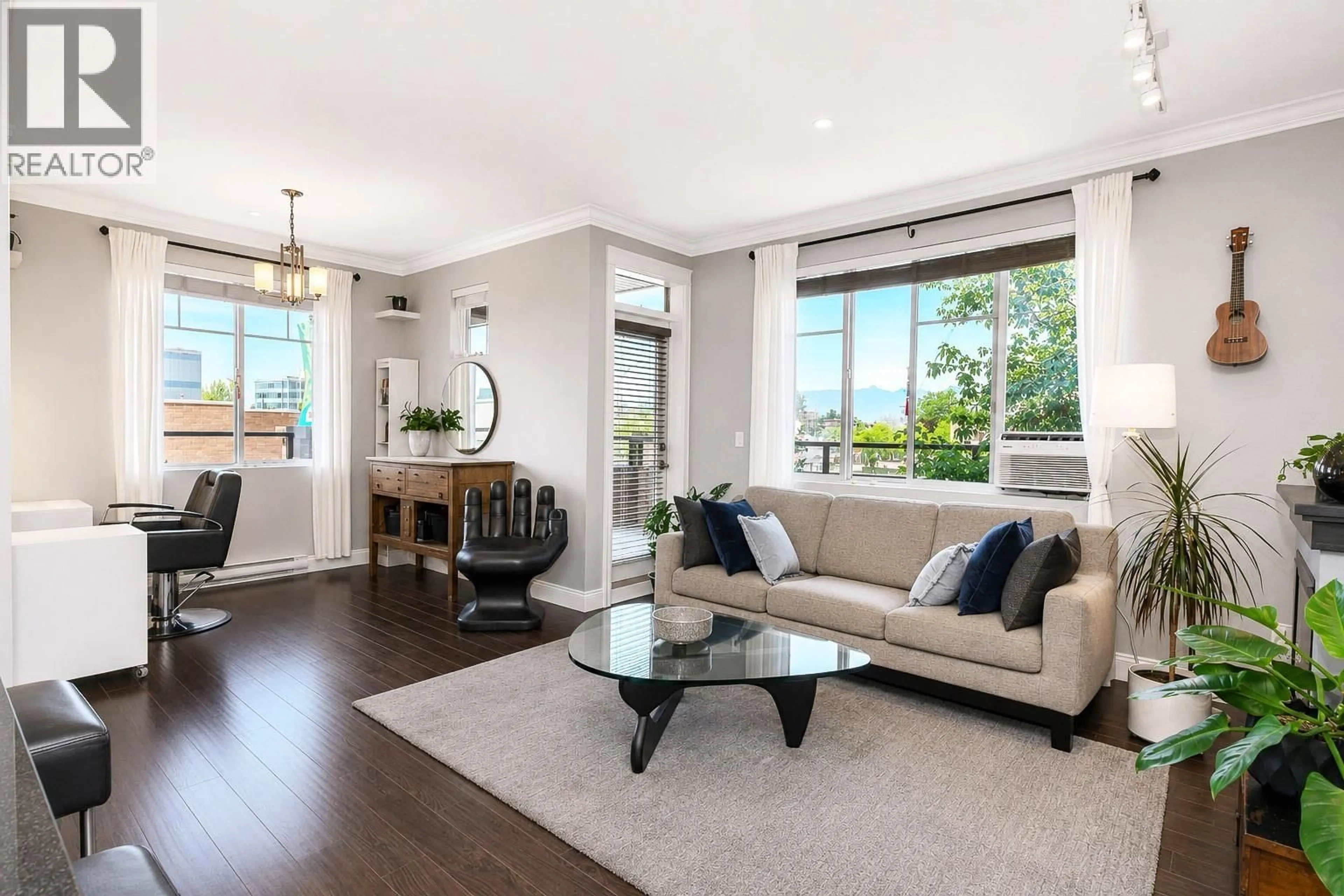 Living room with furniture, wood/laminate floor for 213 - 11882 226TH STREET, Maple Ridge British Columbia V2X9C7