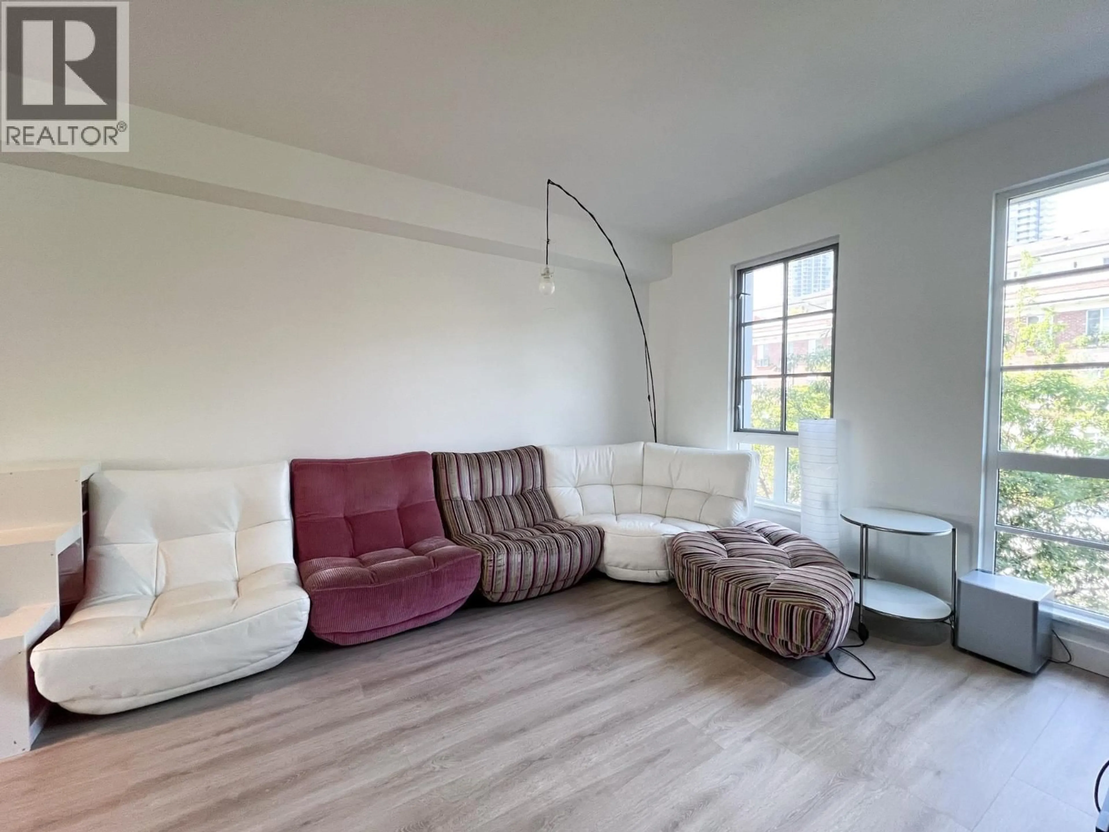 Living room with furniture, unknown for 105 - 548 FOSTER AVENUE, Coquitlam British Columbia V3J0E2
