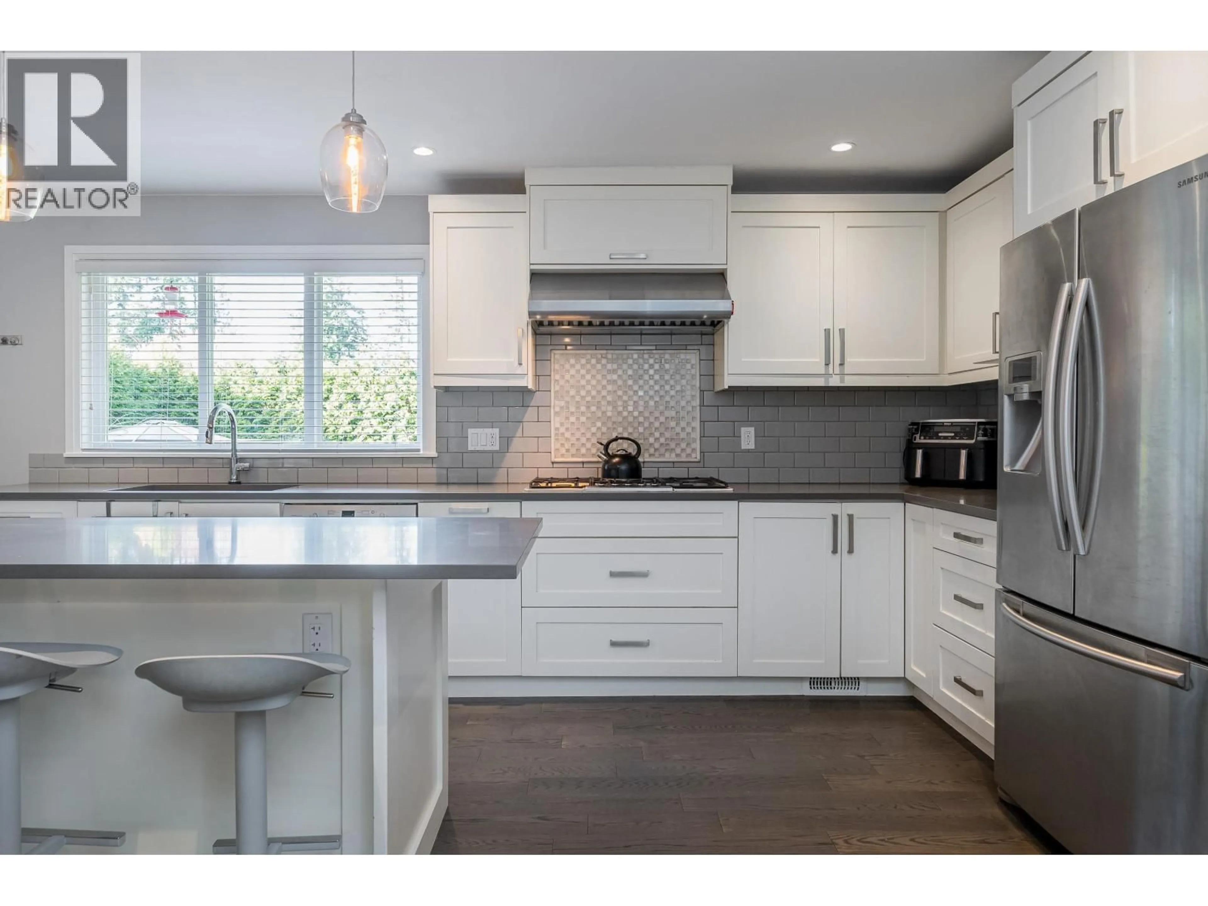 Open concept kitchen, unknown for 5079 WALKER AVENUE, Delta British Columbia V4M1A8