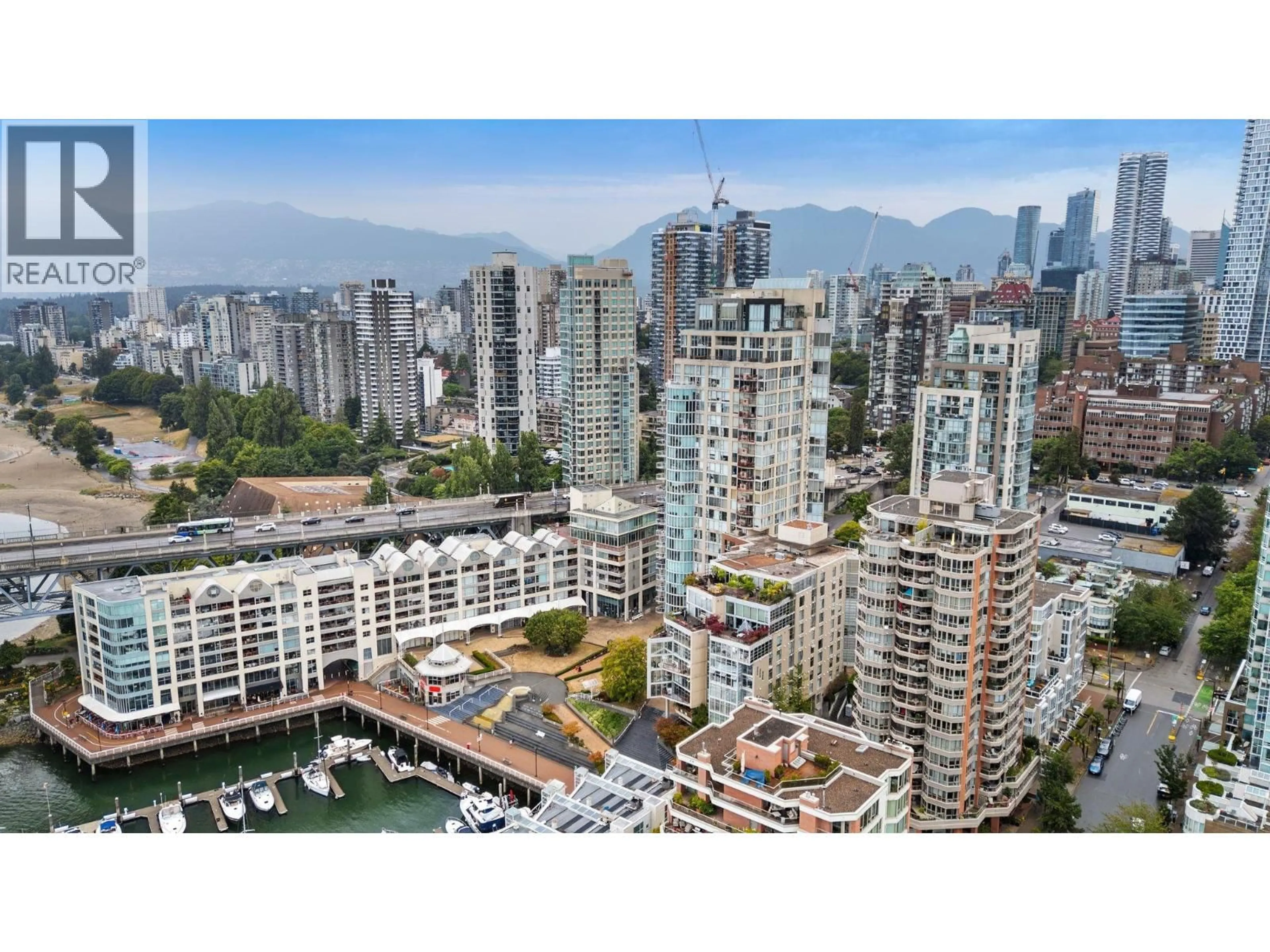 A pic from outside/outdoor area/front of a property/back of a property/a pic from drone, city buildings view from balcony for 2302 - 1000 BEACH AVENUE, Vancouver British Columbia V6E4M2