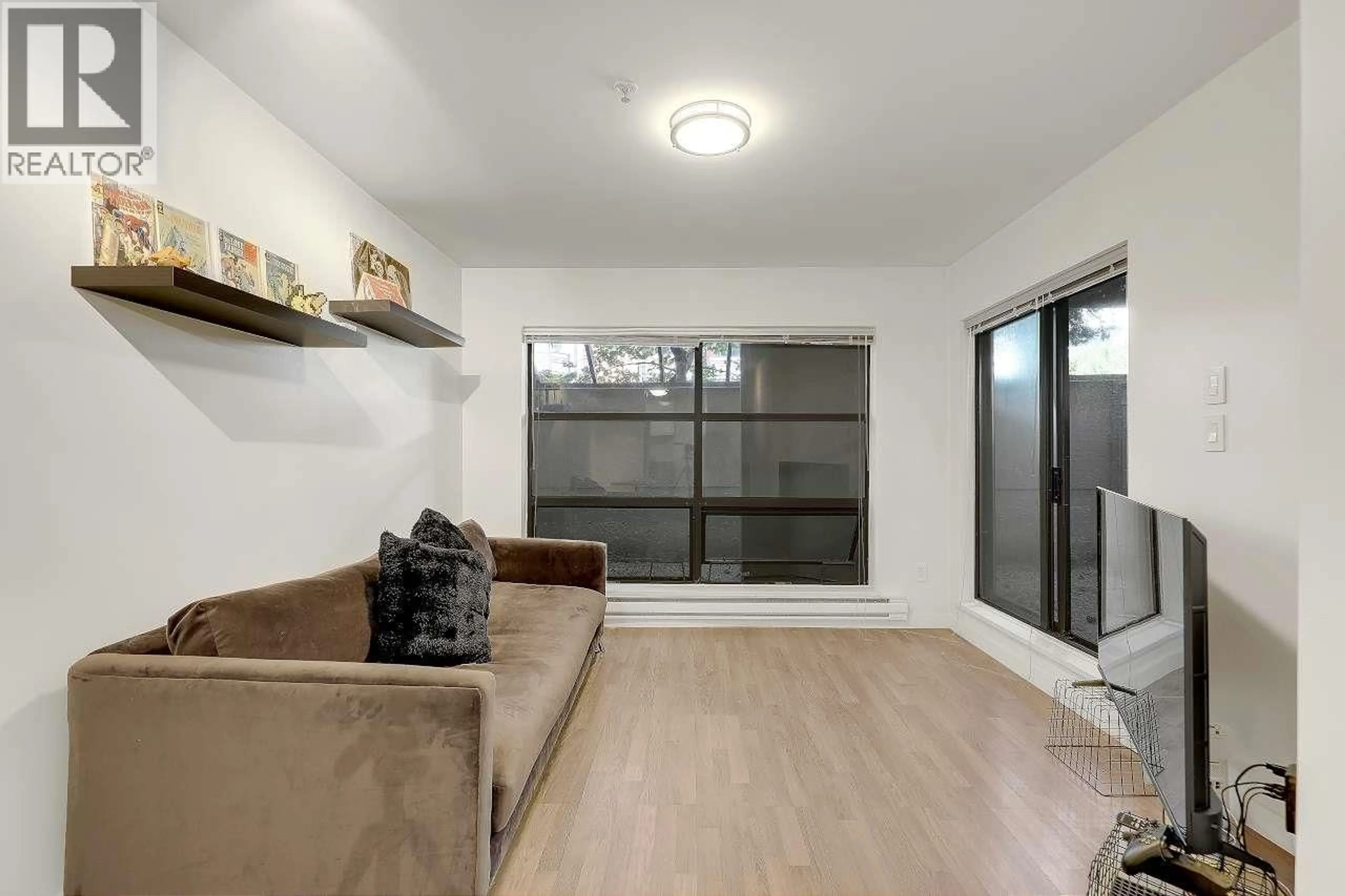 Living room with furniture, unknown for 208 - 1106 PACIFIC STREET, Vancouver British Columbia V6E1T4