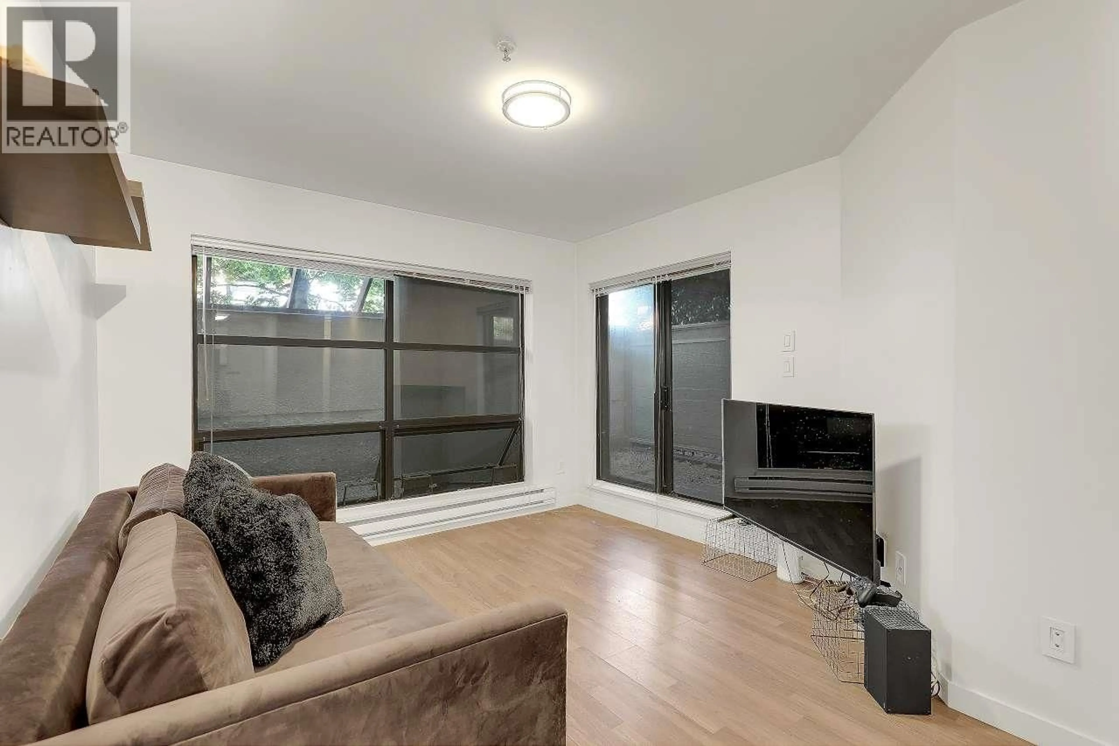 Living room with furniture, unknown for 208 - 1106 PACIFIC STREET, Vancouver British Columbia V6E1T4