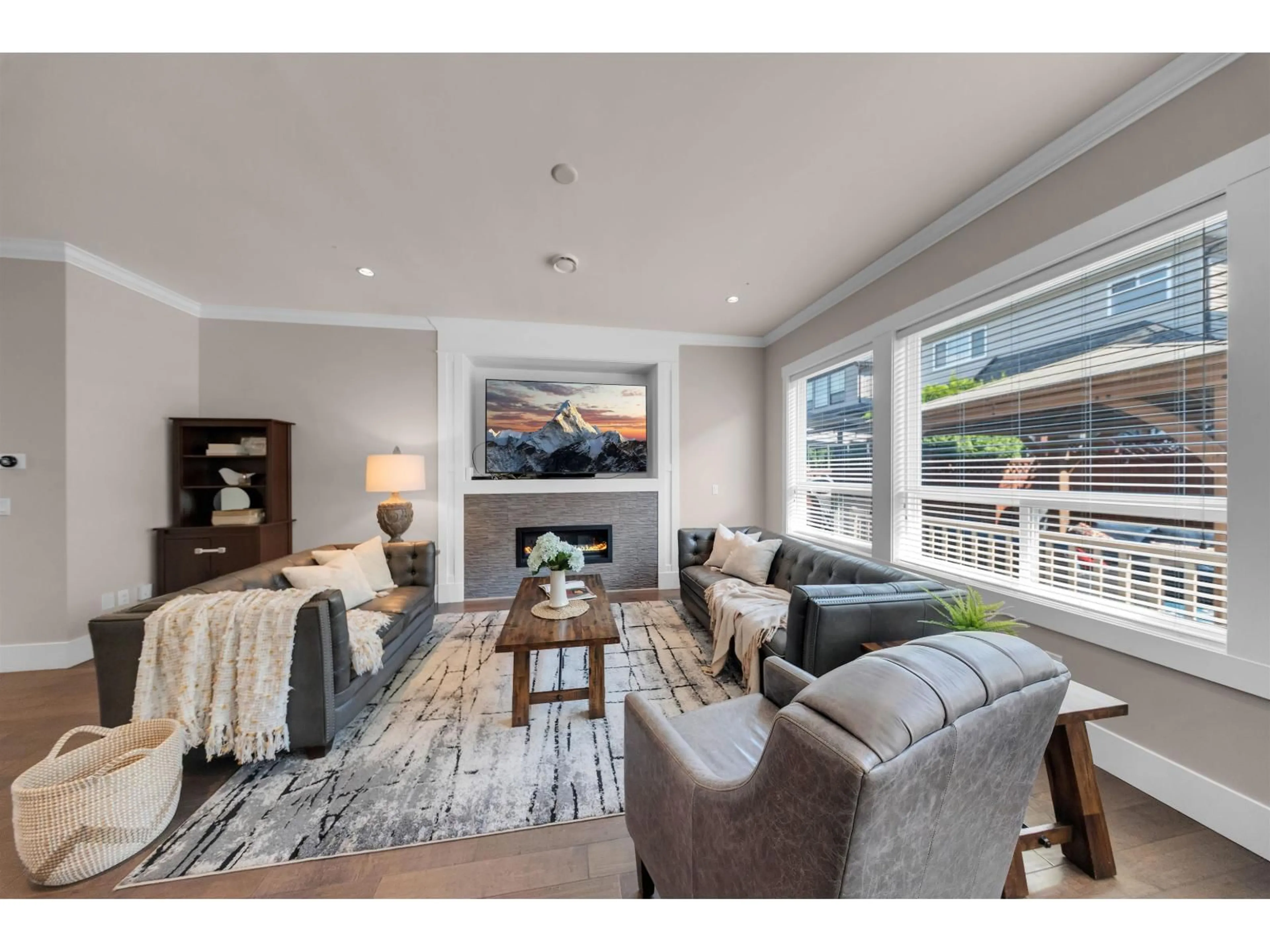 Living room with furniture, unknown for 20966 80B AVENUE, Langley British Columbia V2Y0R2