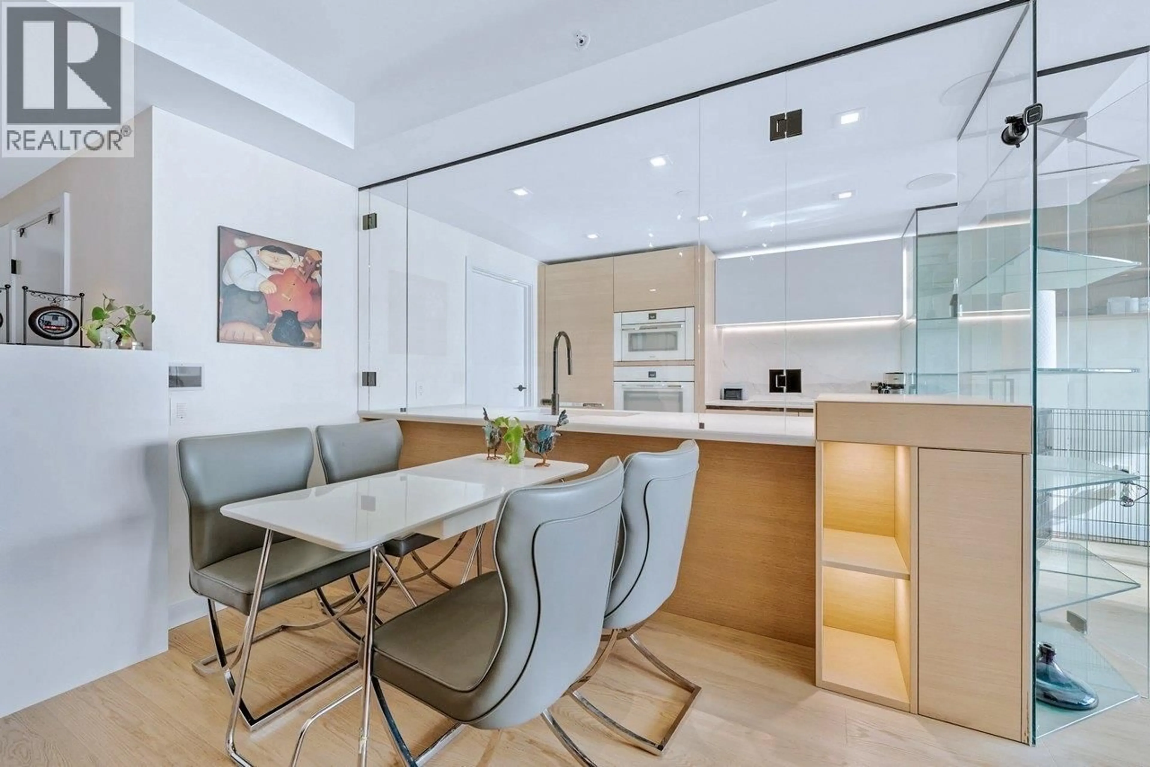 Contemporary kitchen, unknown for 1503 - 620 CARDERO STREET, Vancouver British Columbia V6G0C7