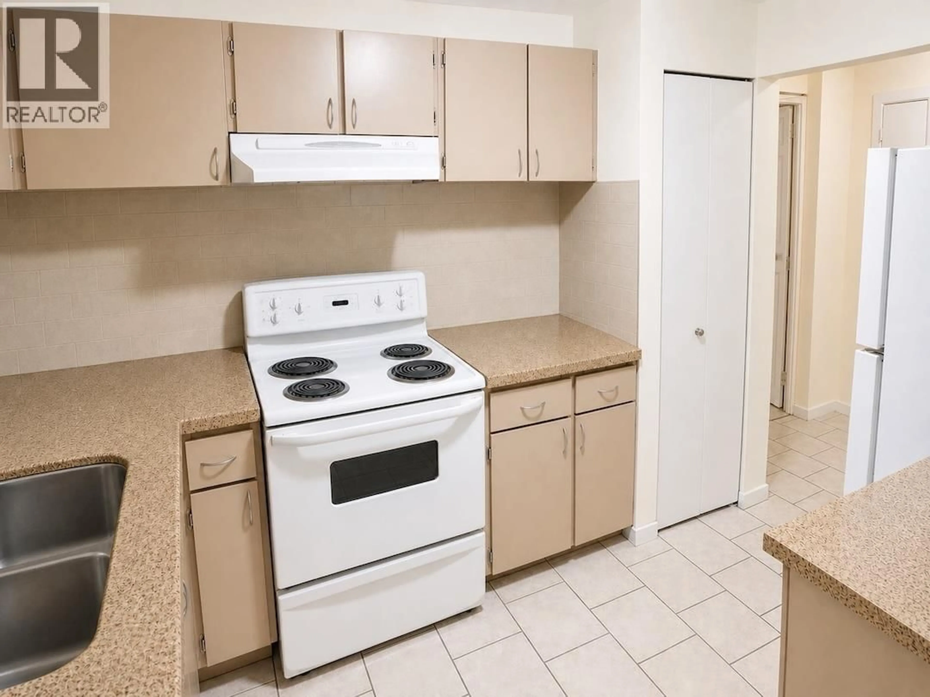 Standard kitchen, unknown for 123 - 8700 ACKROYD ROAD, Richmond British Columbia V6X3G2
