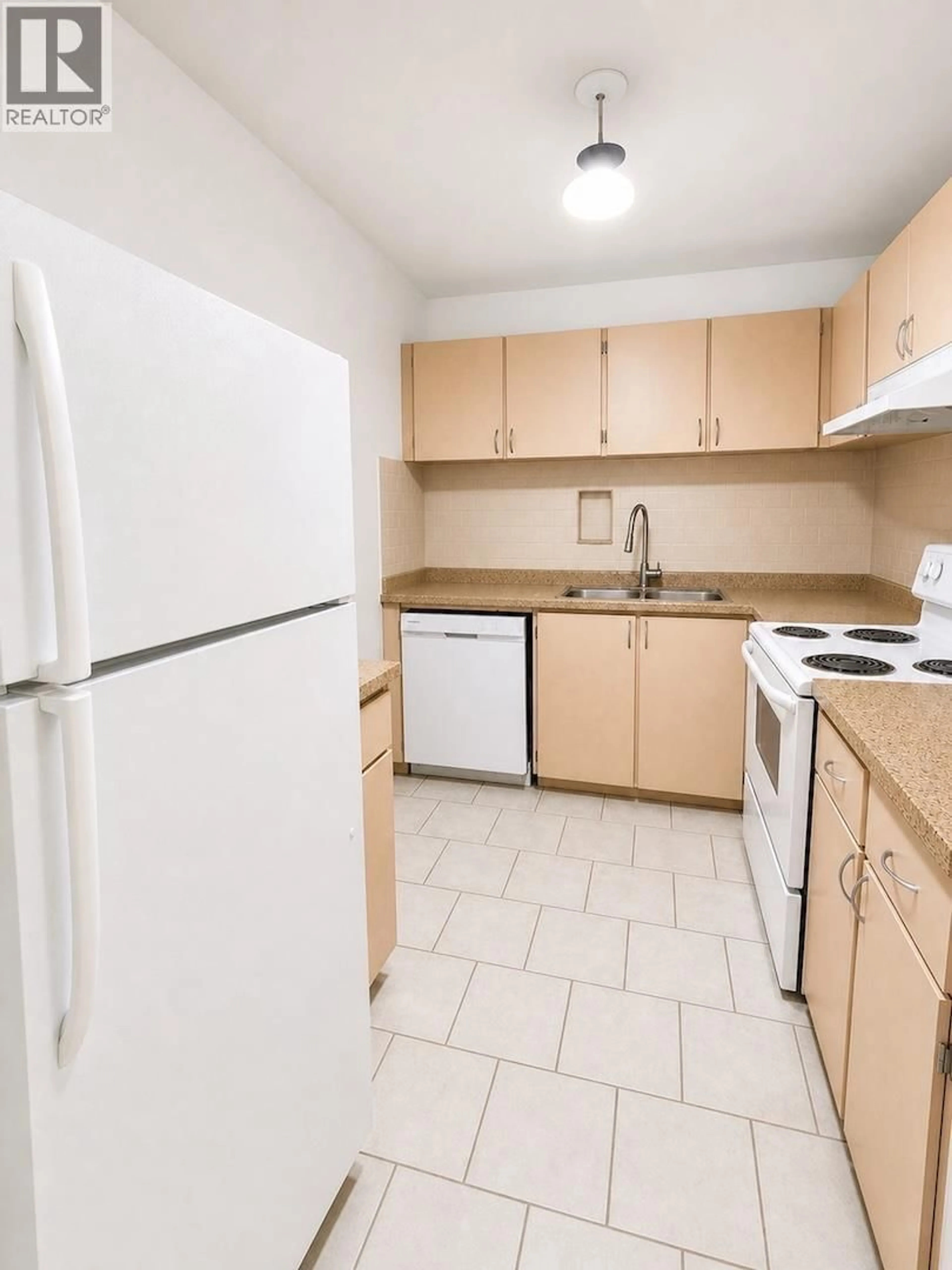 Standard kitchen, unknown for 123 - 8700 ACKROYD ROAD, Richmond British Columbia V6X3G2