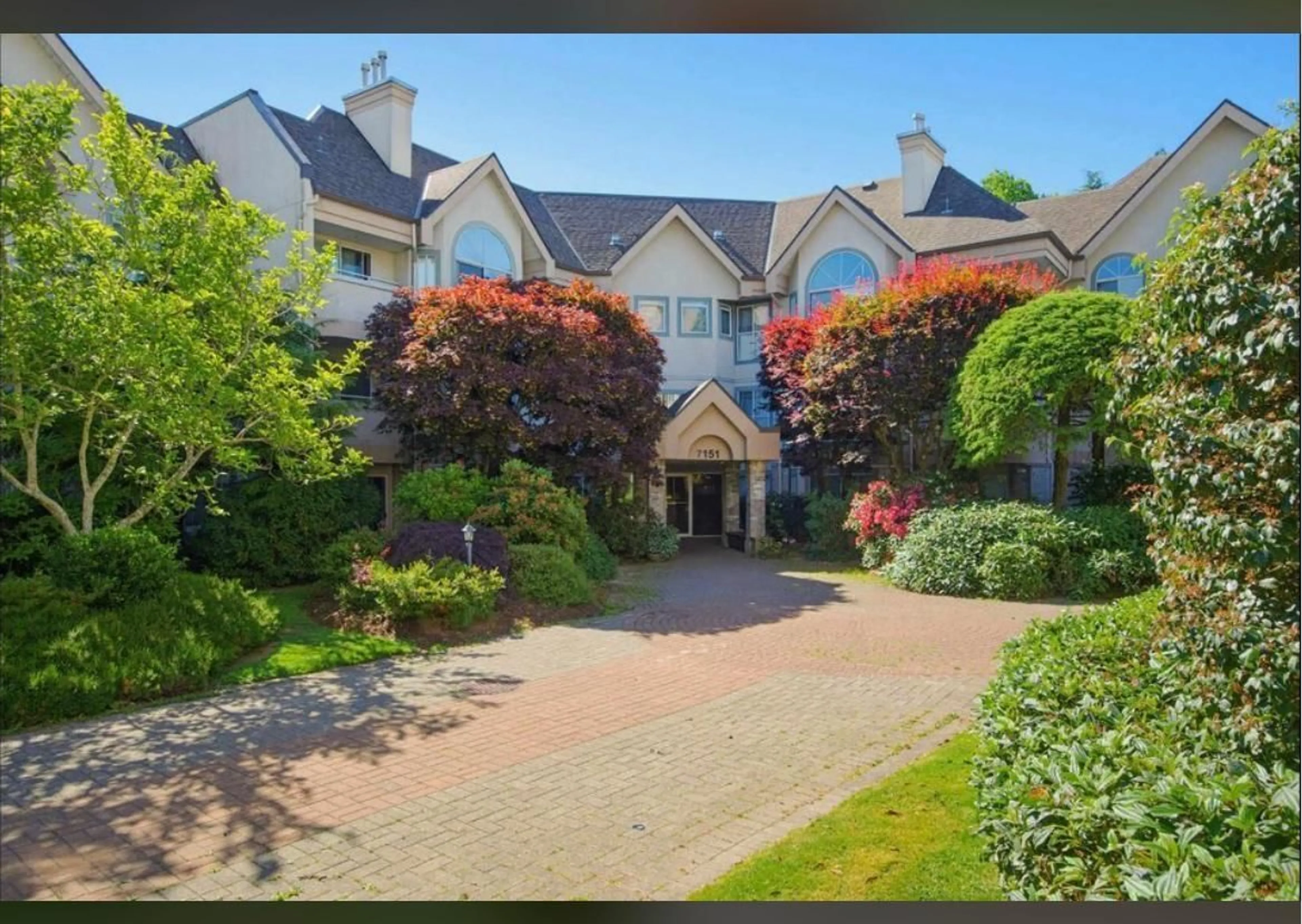 A pic from outside/outdoor area/front of a property/back of a property/a pic from drone, street for 215 - 7151 121 STREET, Surrey British Columbia V3W0E7