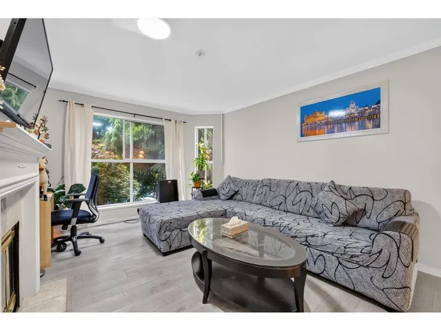 215 - 7151 121 STREET, Surrey 4