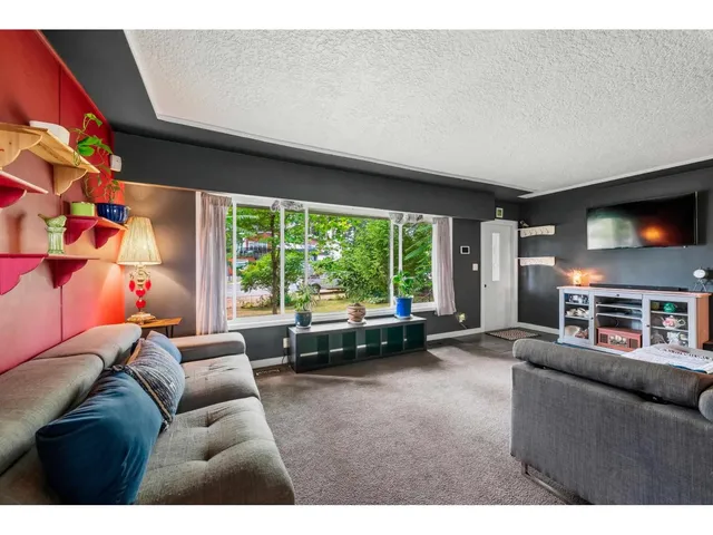 14073 ANTRIM ROAD, Surrey 3