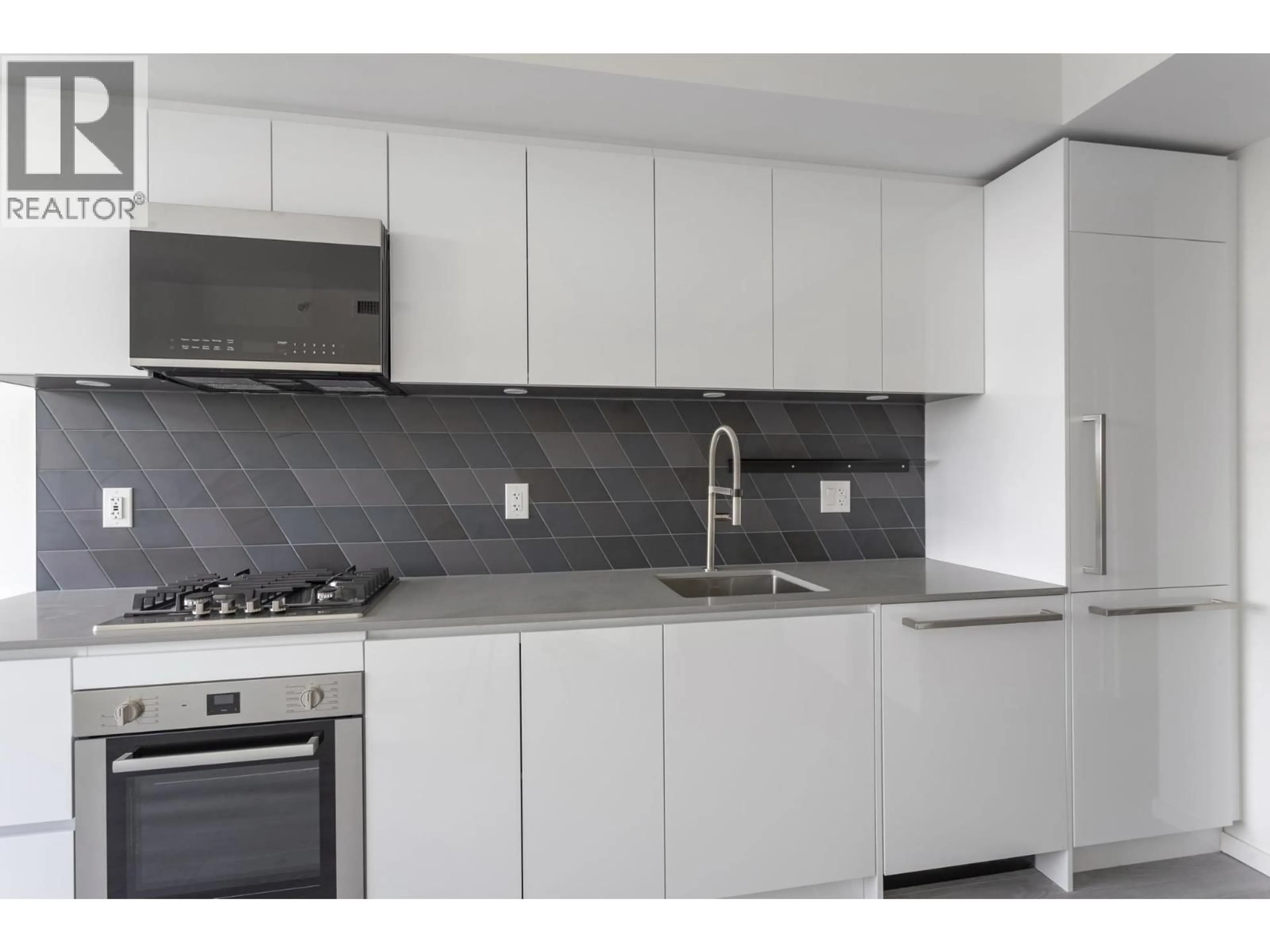 Standard kitchen, unknown for 405 - 3264 VANNESS AVENUE, Vancouver British Columbia V5R4V3