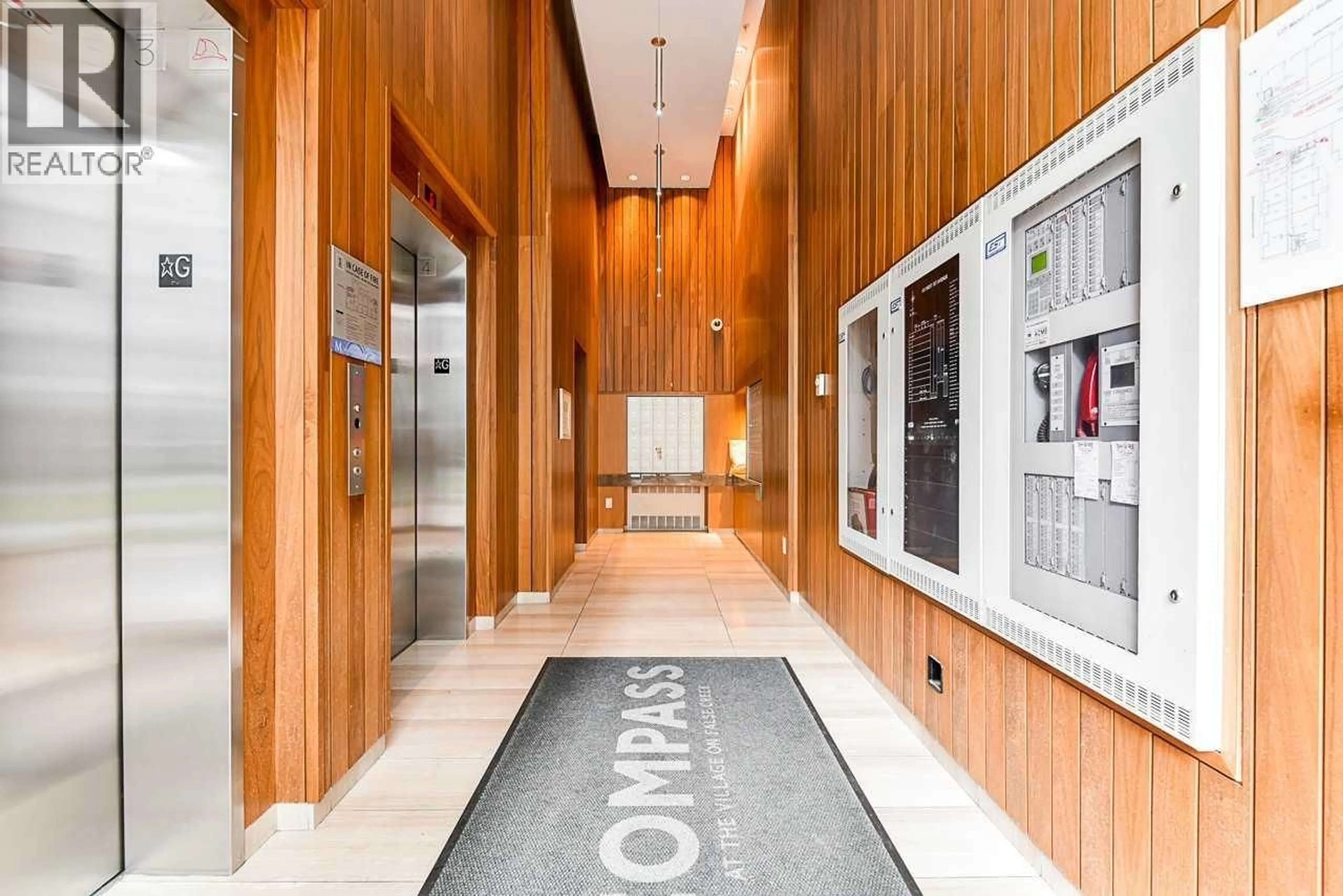 Indoor foyer for 310 - 123 1ST AVENUE, Vancouver British Columbia V5Y0H4