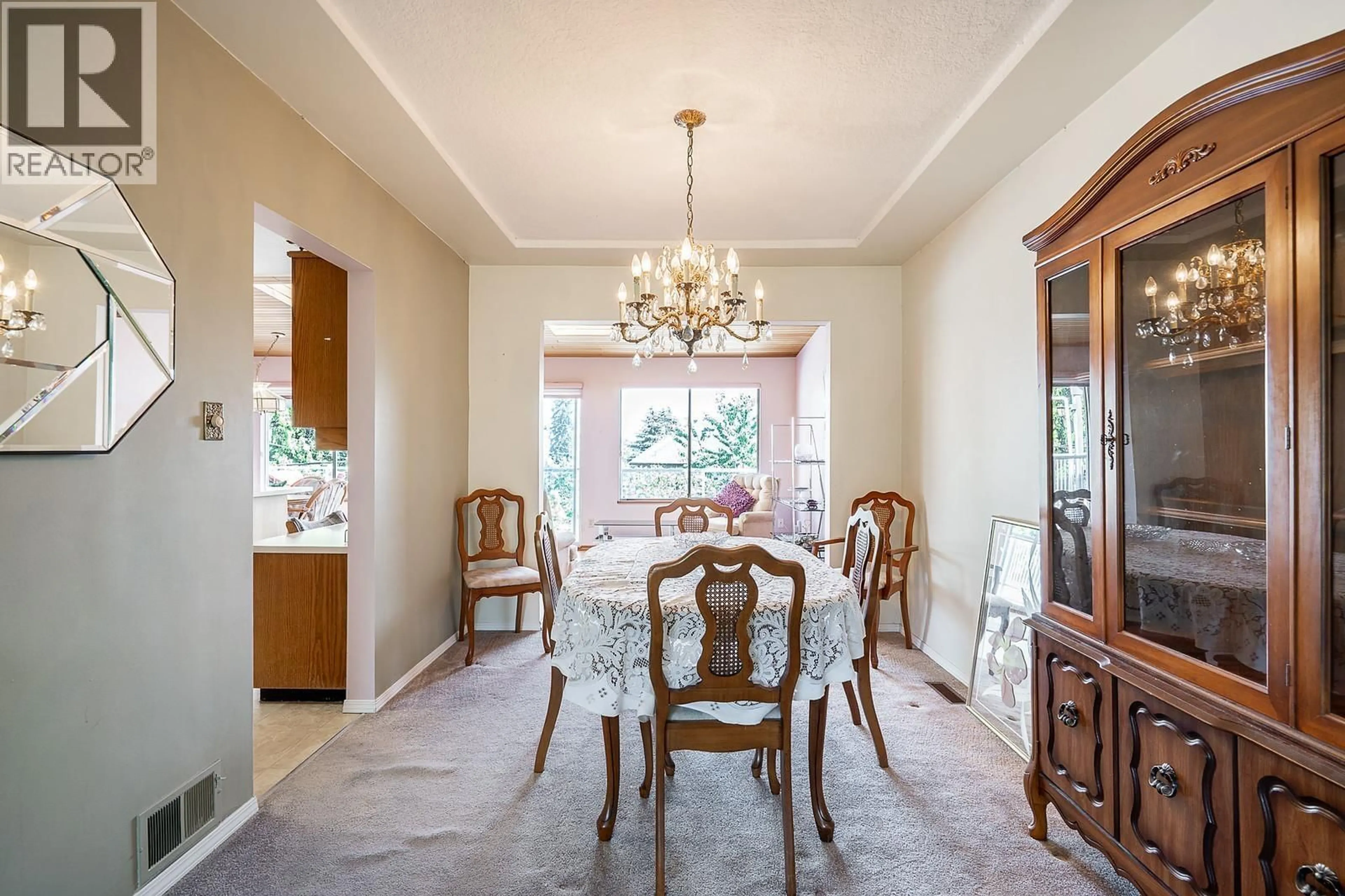 Dining room, ceramic/tile floor for 240 EIGHTH AVENUE, New Westminster British Columbia V3L4K2