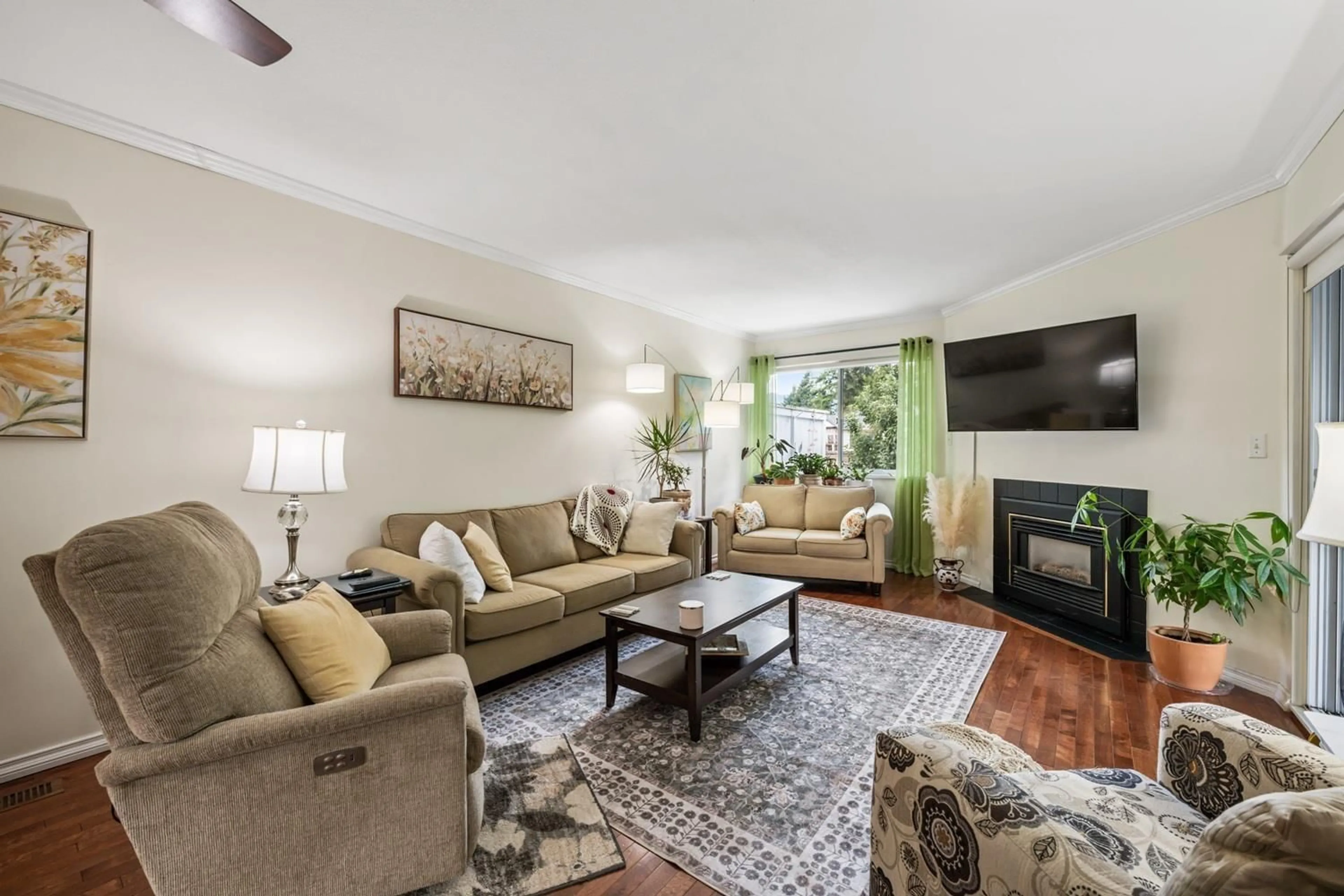 Living room with furniture, unknown for 228 - 7610 EVANS ROAD, Chilliwack British Columbia V2R2Z5