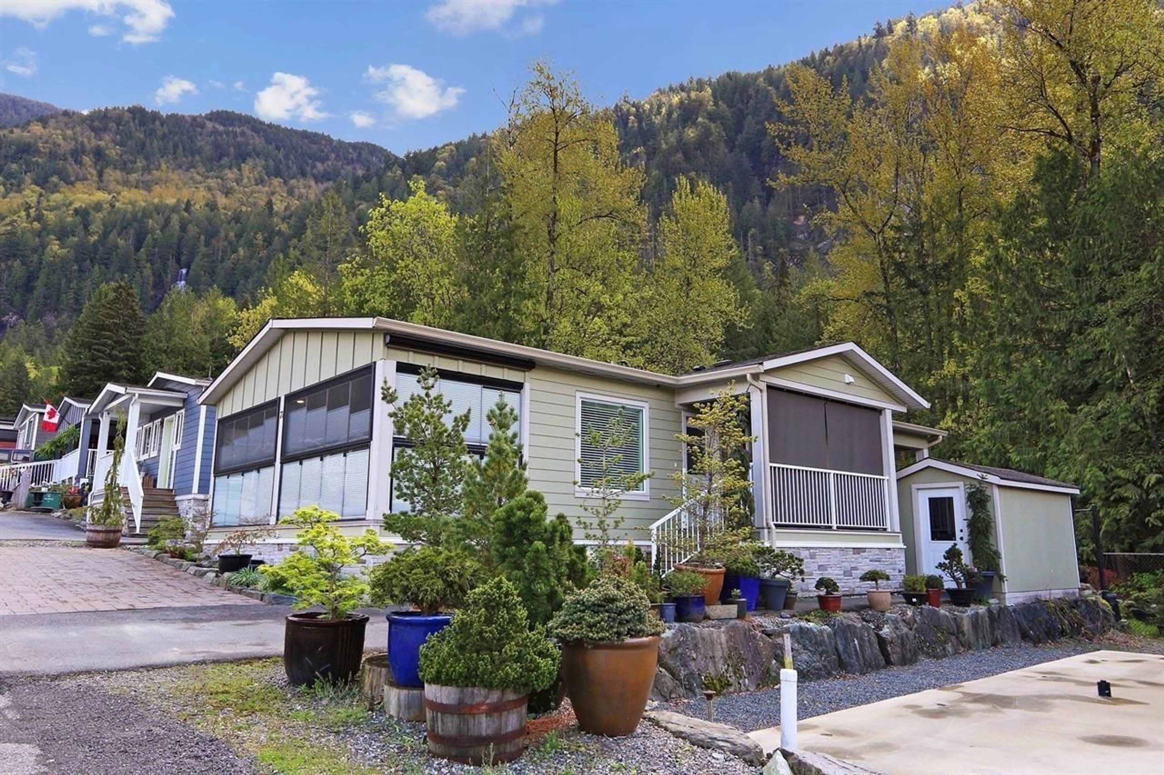 Home with vinyl exterior material, mountain view for 71 - 53480 BRIDAL FALLS ROAD, Chilliwack British Columbia V0X1X1