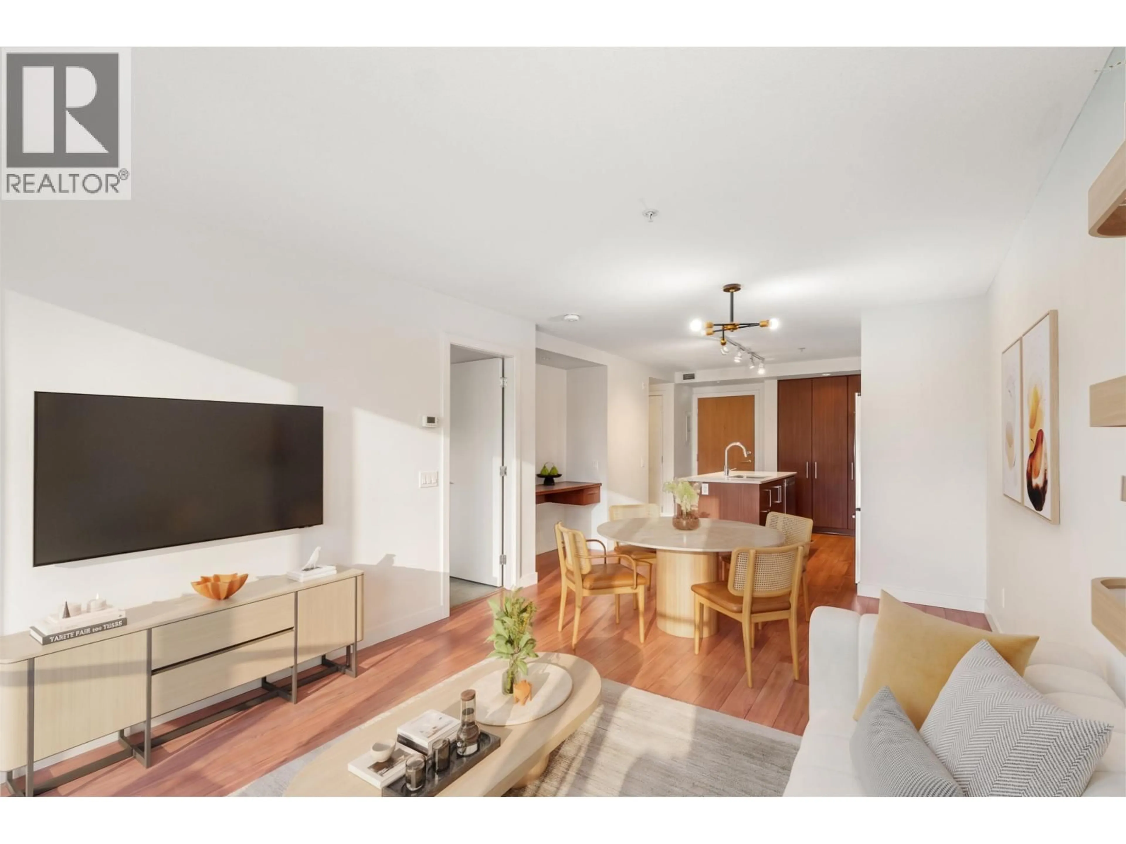 Living room with furniture, unknown for 414 - 221 3RD STREET, North Vancouver British Columbia V7L0C1