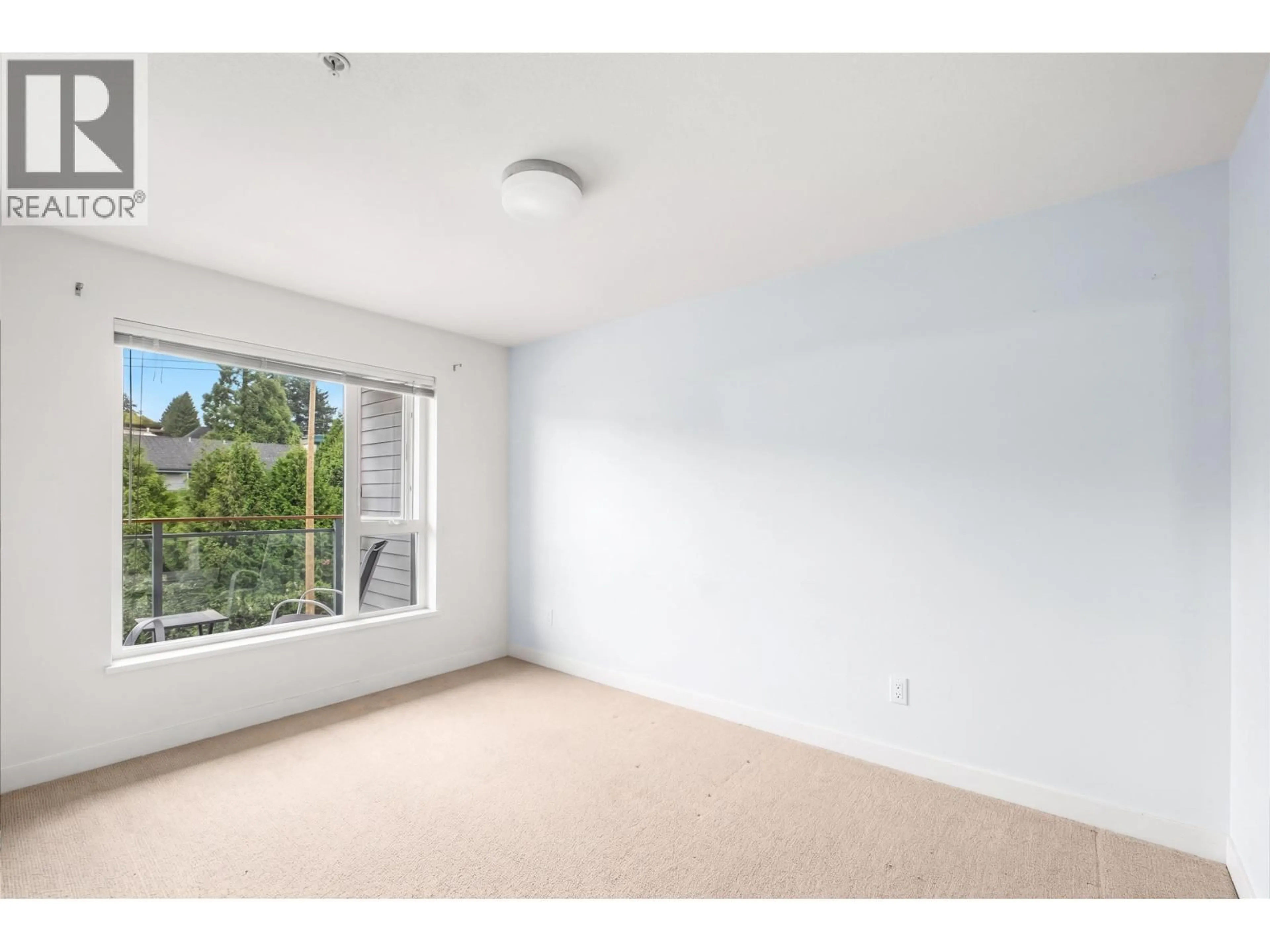 A pic of a room for 414 - 221 3RD STREET, North Vancouver British Columbia V7L0C1