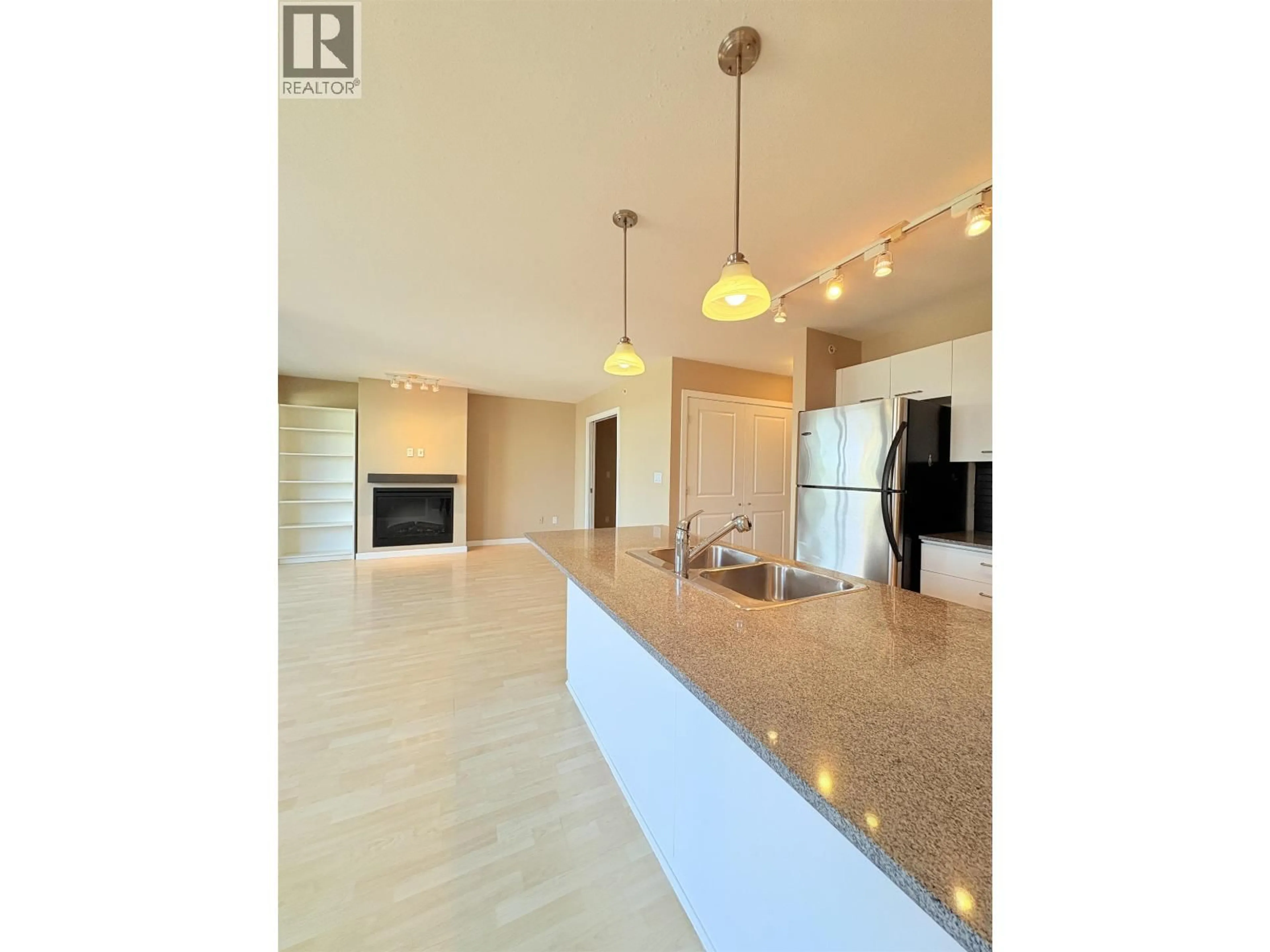 Open concept kitchen, ceramic/tile floor for 602 - 4333 CENTRAL BOULEVARD, Burnaby British Columbia V5H4W8