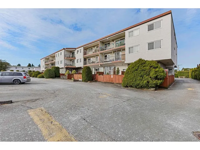 205 - 3043 270 STREET, Langley 3