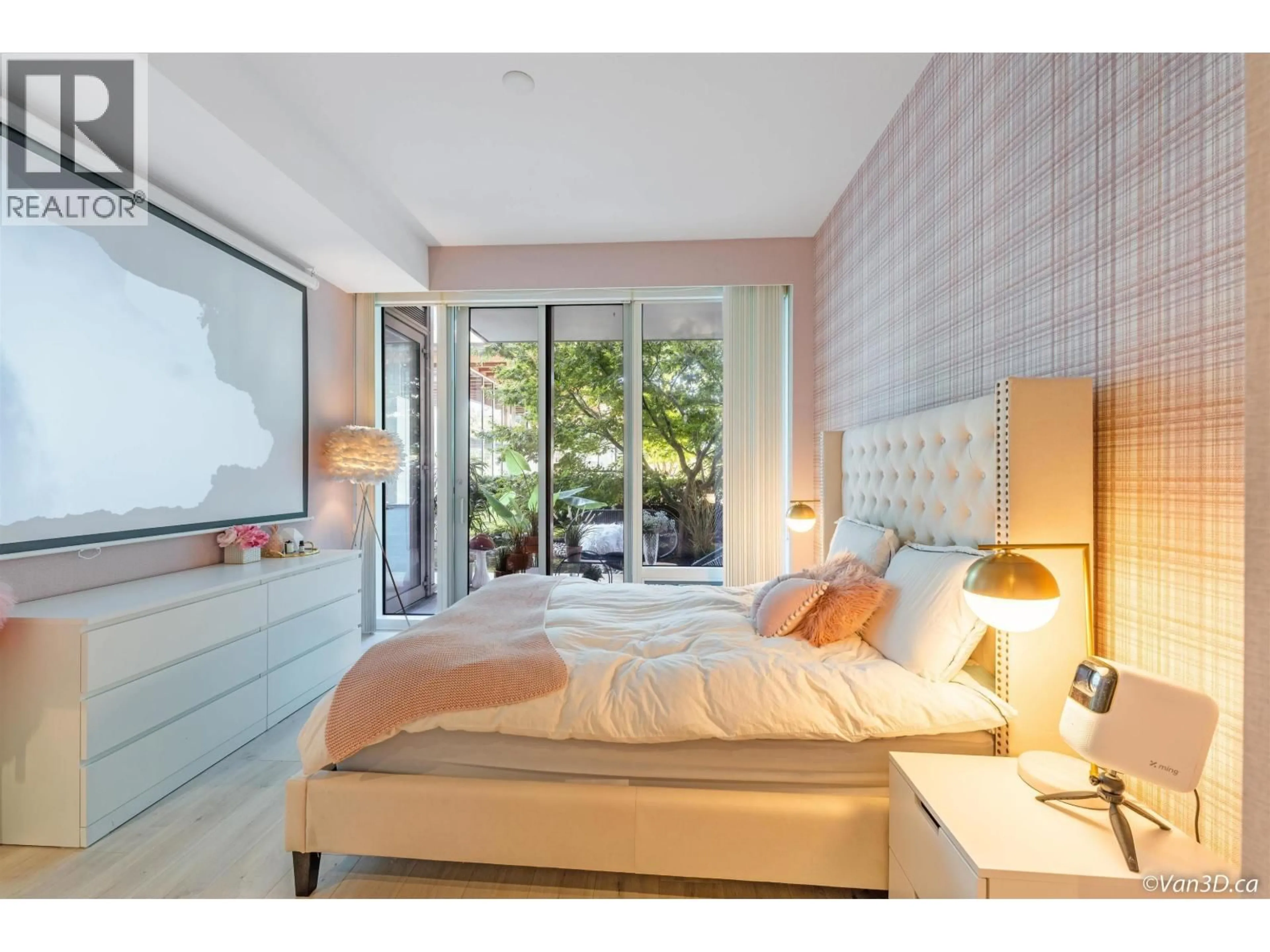 Bedroom with bed, unknown for 206 - 5199 BRIGHOUSE WAY, Richmond British Columbia V7C0A7