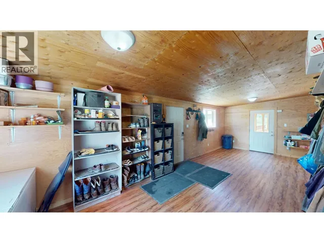 16830 259 ROAD, Fort St. John 4
