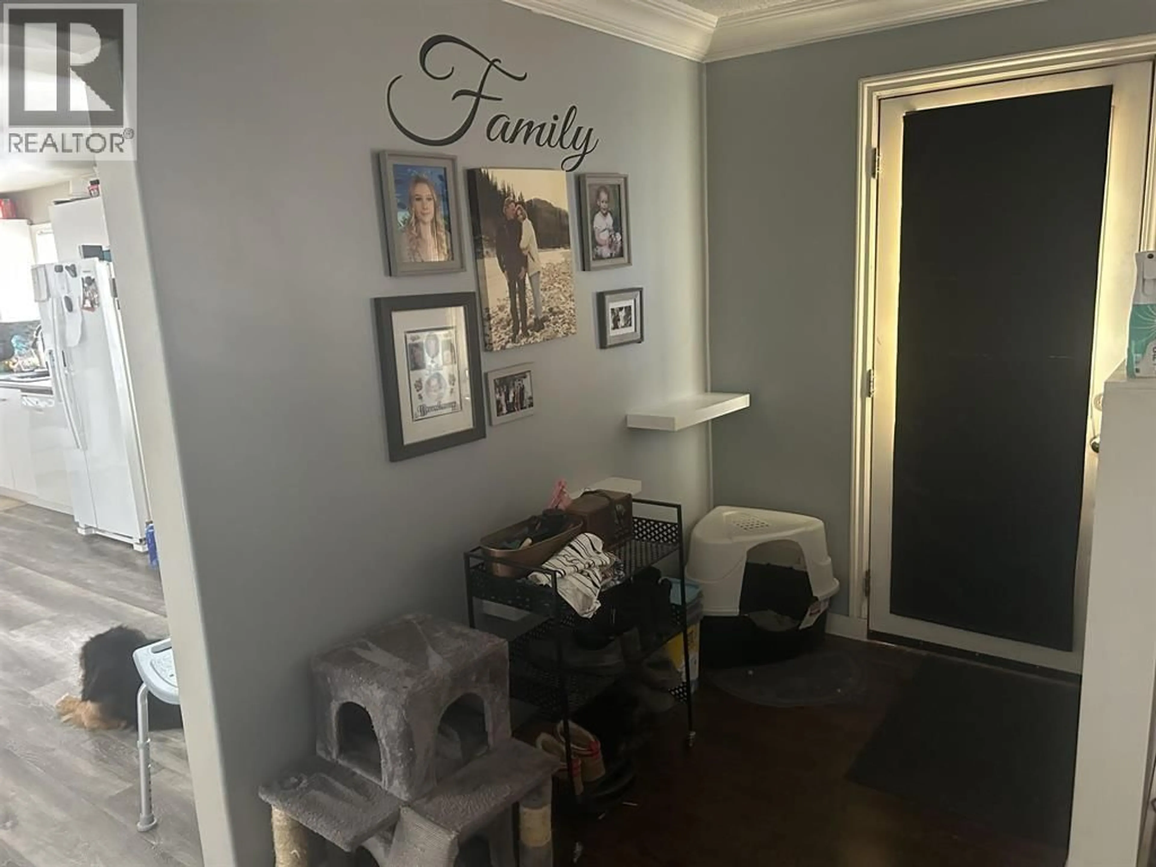 Indoor entryway for 8508 98 AVENUE, Fort St. John British Columbia V1J1P7