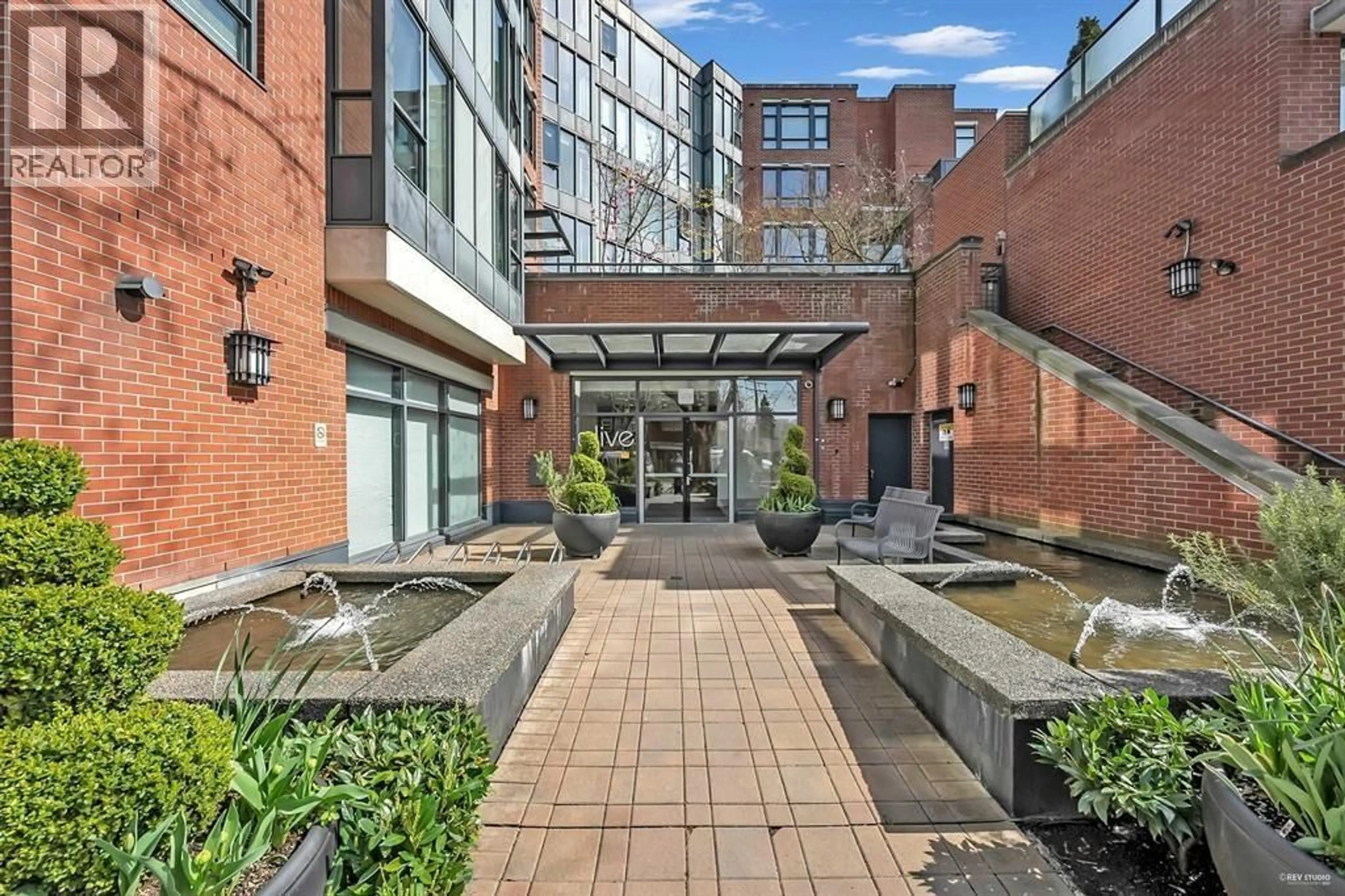 Patio, building for 403 - 3228 TUPPER STREET, Vancouver British Columbia V5Z4S7