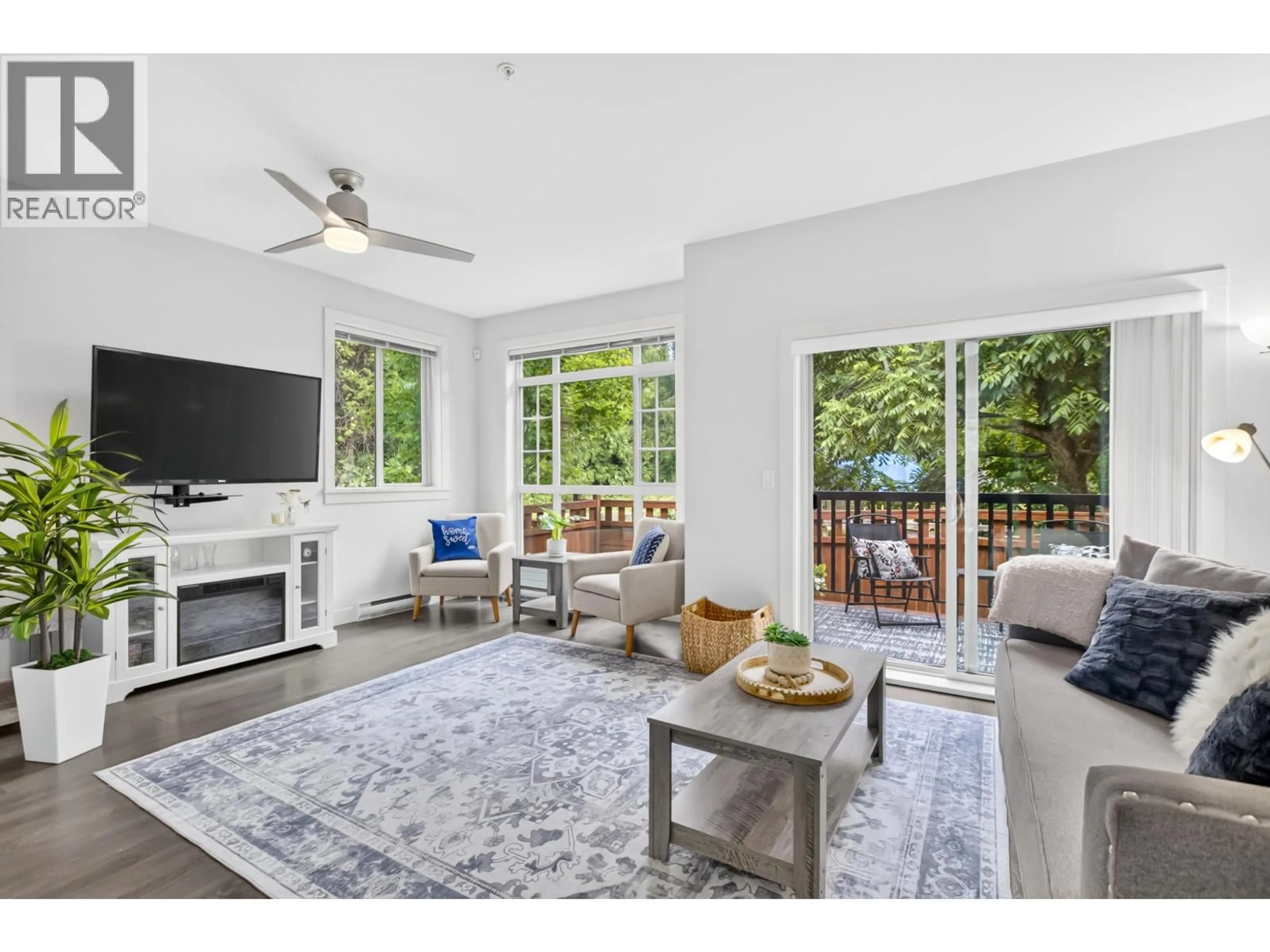 Living room with furniture, unknown for 163 - 11305 240 STREET, Maple Ridge British Columbia V2W0J1