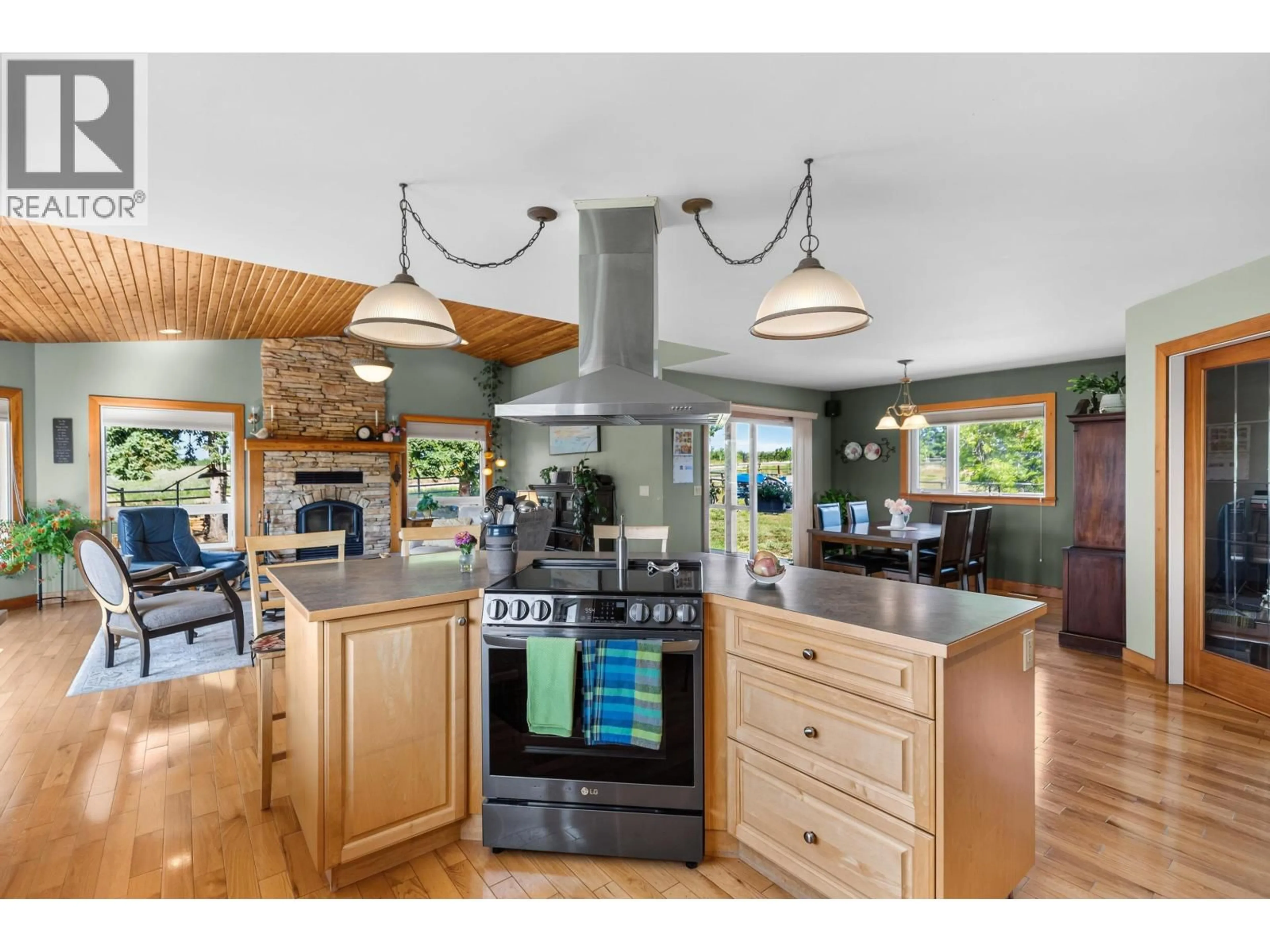 Open concept kitchen, unknown for 1036 SACKNER ROAD, Vanderhoof British Columbia V0J3A2