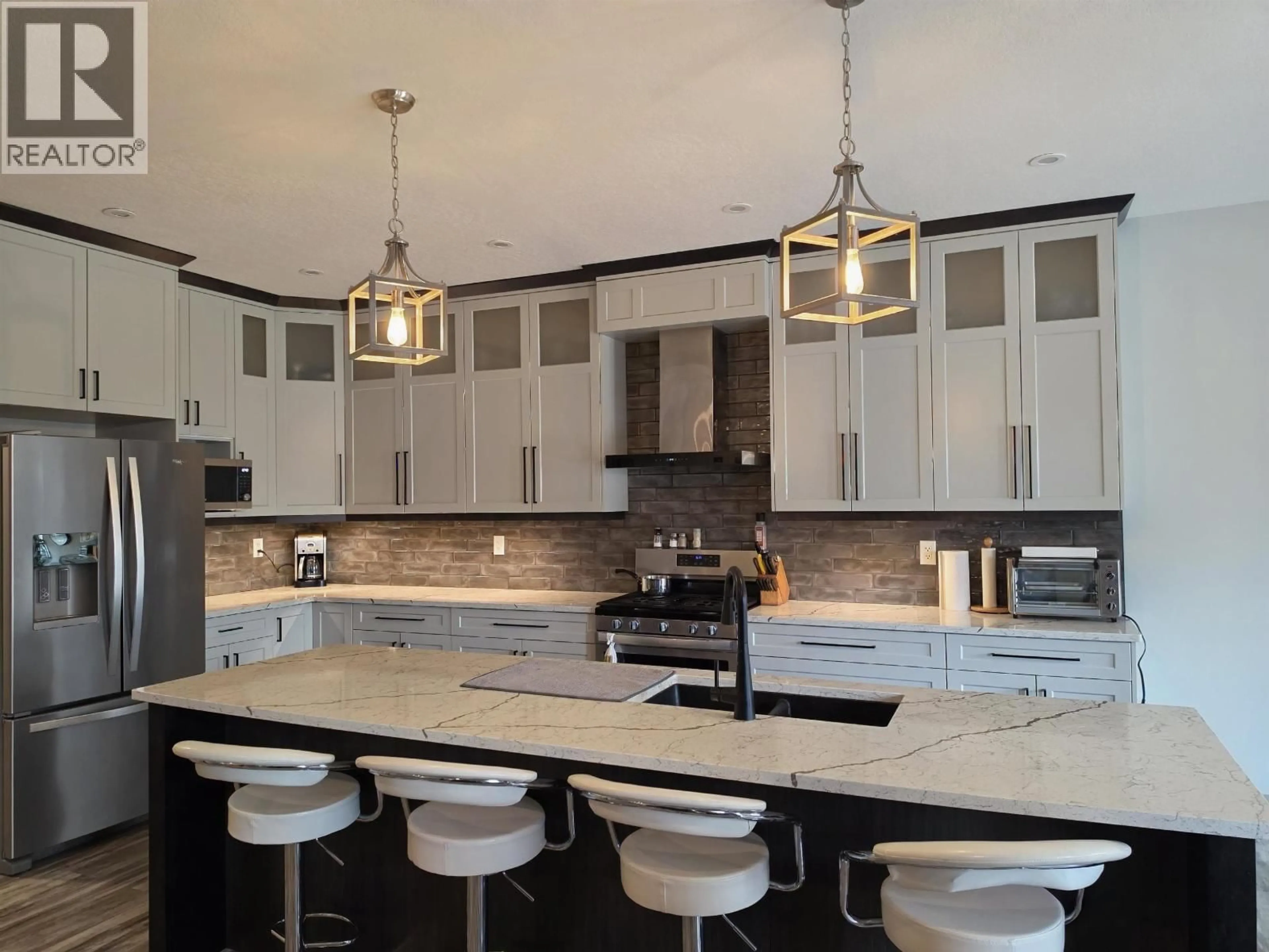 Contemporary kitchen, ceramic/tile floor for 7118 FOXRIDGE COURT, Prince George British Columbia V2N0H2