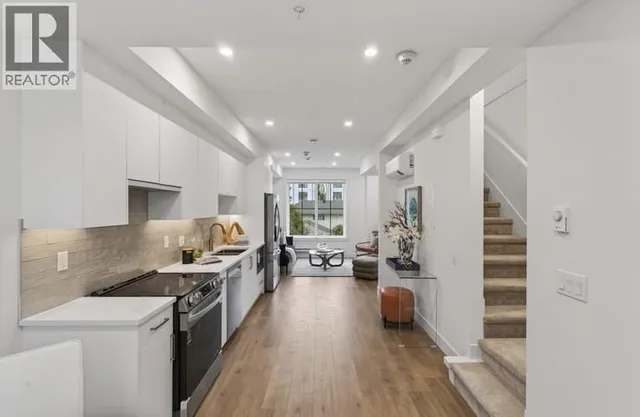 4 - 8977 SPIRES ROAD, Richmond 2
