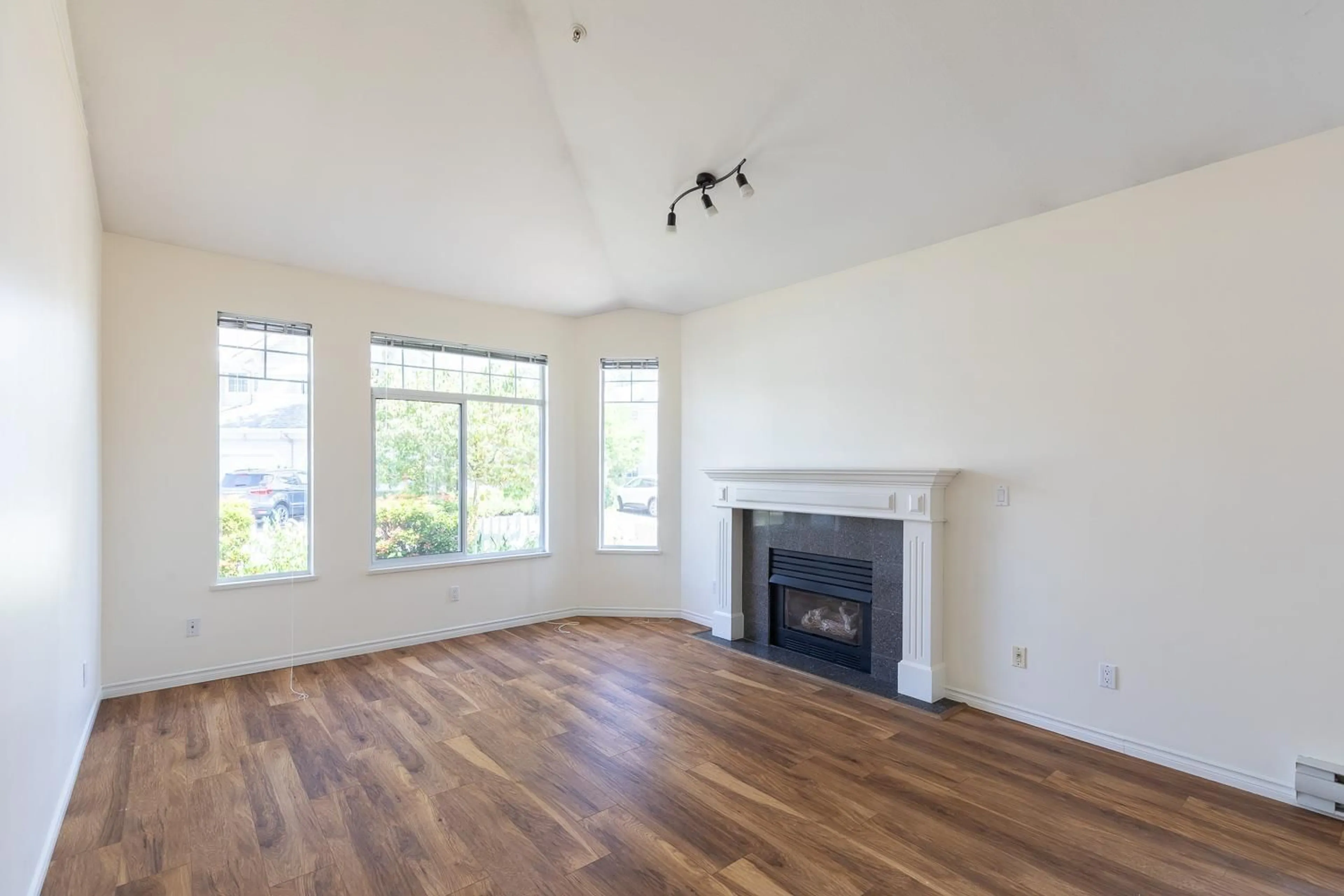 A pic of a room for 49 - 5708 208 STREET, Langley British Columbia V3A8L4